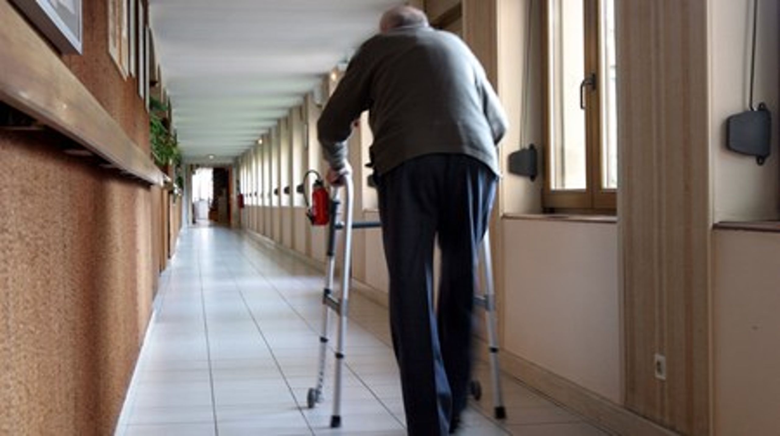 Mangel på plejehjemspladser har i mange tilfælde betydet, at ældre borgere har måttet tilbringe unødig lang tid på sygehuset.