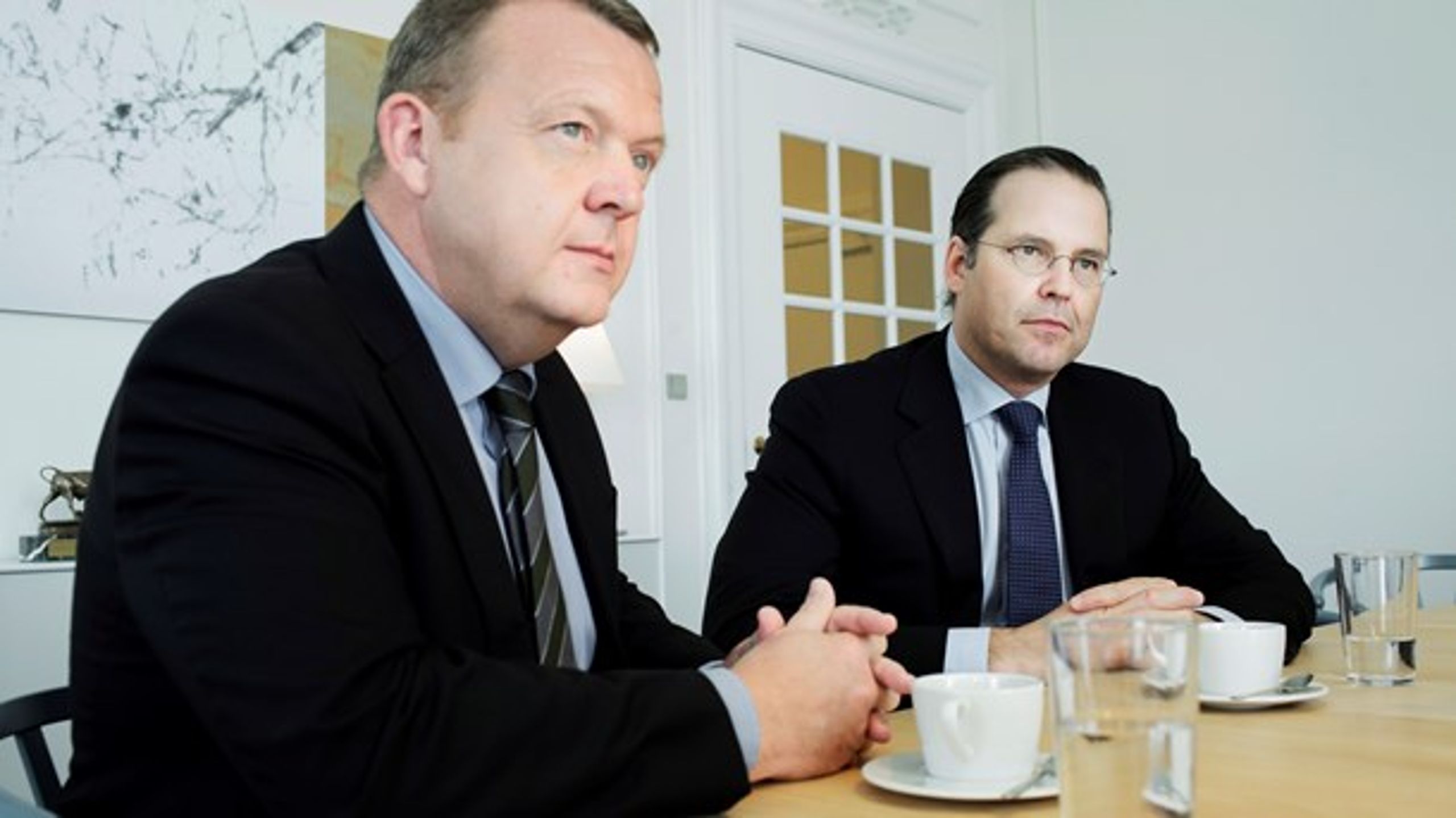Den tidligere svenske finansminister Anders Borg (billedet th.) er en af hovedarkitekterne bag de svenske reformer, der kan være en inspiration for Danmark. Det skriver Søren Toft, direktør for Toft Kommunikation.