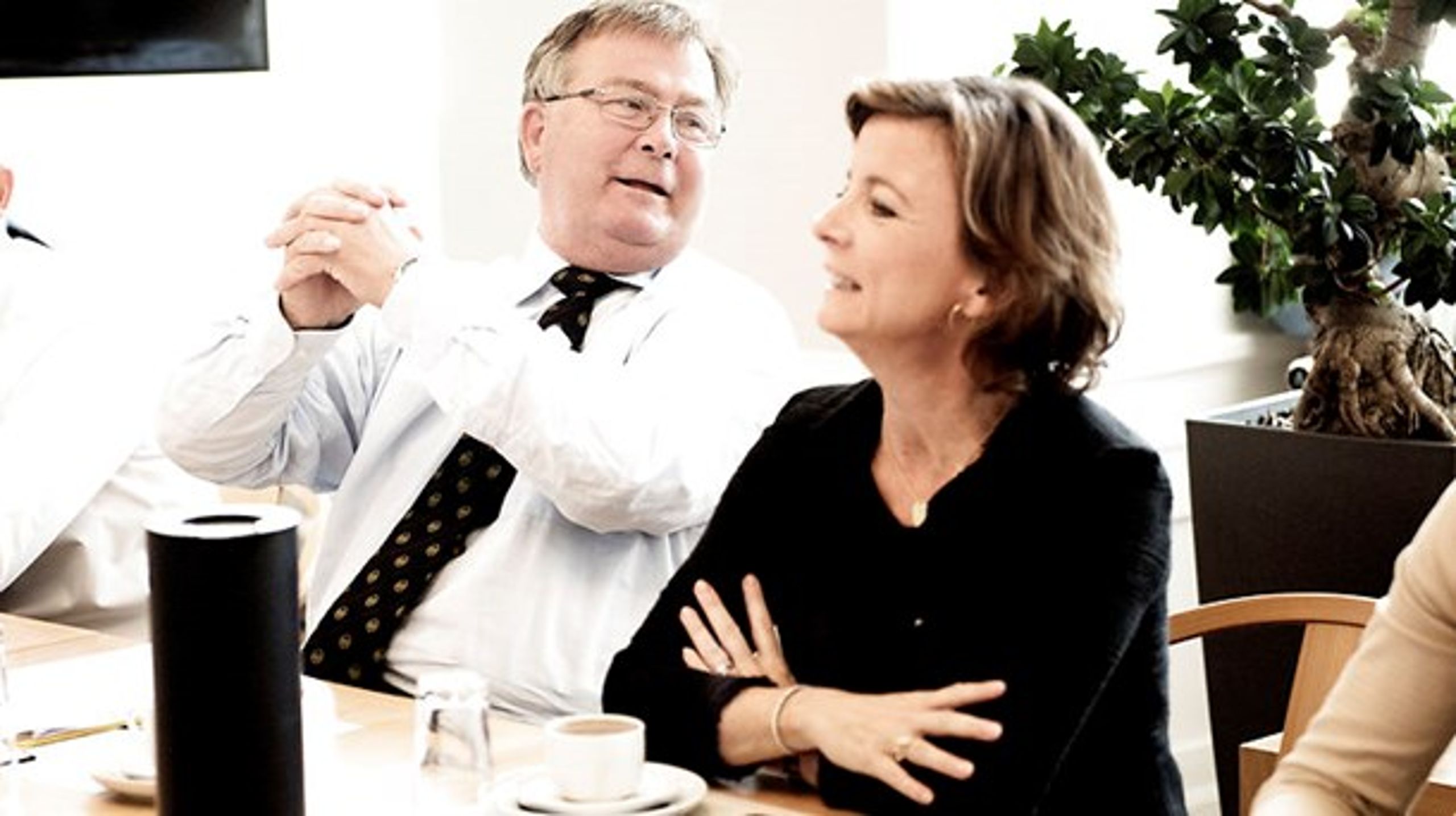 Social- og indenrigsminister Karen Ellemann (V) og finansminister Claus Hjort Frederiksen (V) er de drivende kræfter bag regeringens ambition om at reformere servicelovens voksenbestemmelser.