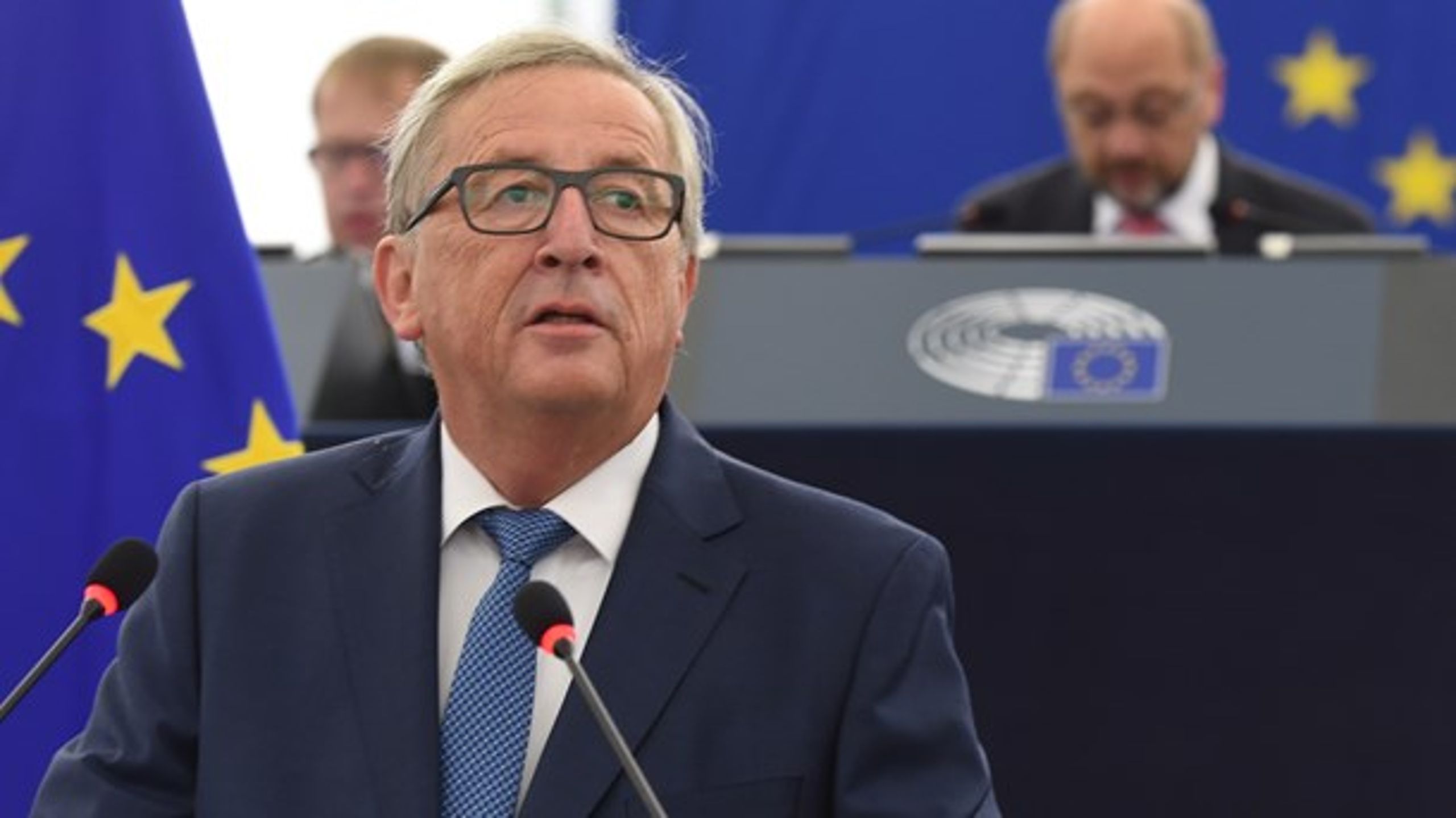 EU er i krise, og mere samarbejde er vejen til at genoprette borgernes tillid, mener EU-Kommissionens formand Jean-Claude Juncker. Han gav onsdag formiddag sin årlige&nbsp;<i>State of the Union</i>-tale foran Europa-Parlamentet i Strasbourg.