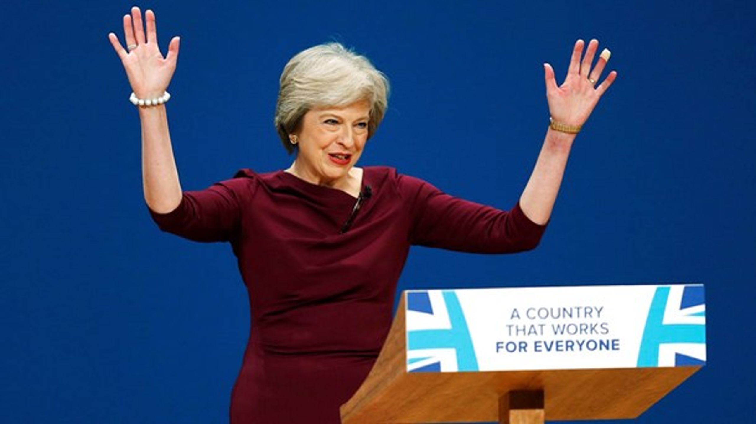Theresa May overtog posten som premierminister i Storbritannien fra partifællen David Cameron efter briternes folkeafstemning om udmelding af EU.