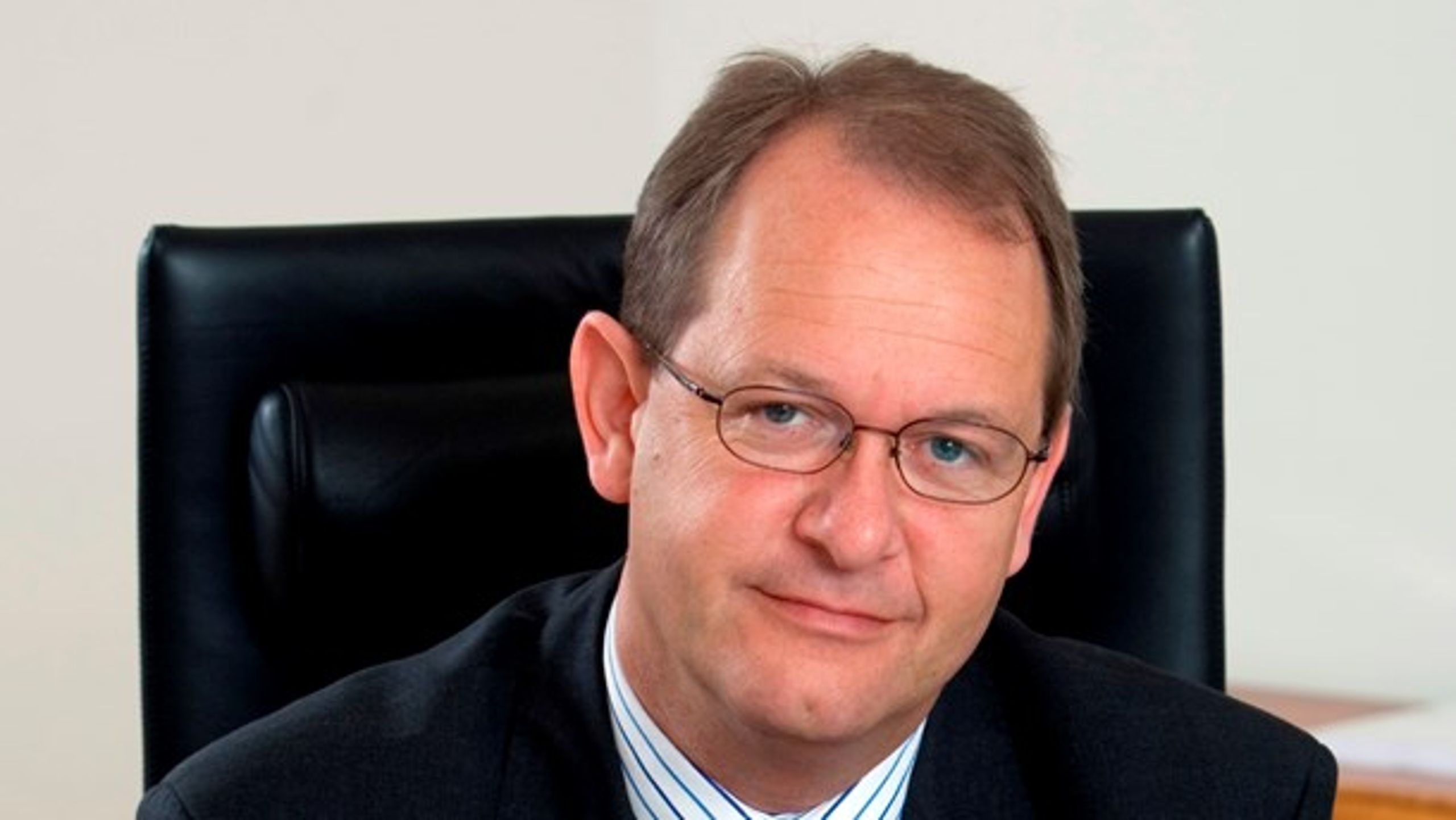 Henrik Bach Mortensen er direktør i Dansk Arbejdsgiverforening og bestyrelsesformand for DIPD, det Danske Institut for Partier og Demokrati.