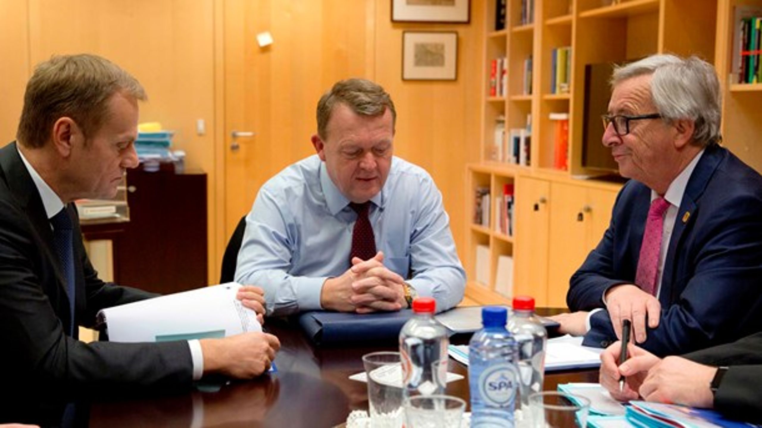 Torsdag formmiddag mødtes statsminister Lars Løkke Rasmussen (V) med formanden for Det Europæiske Råd Donald Tusk og EU-Kommissionens formand Jean-Claude Juncker for at diskutere Europol.