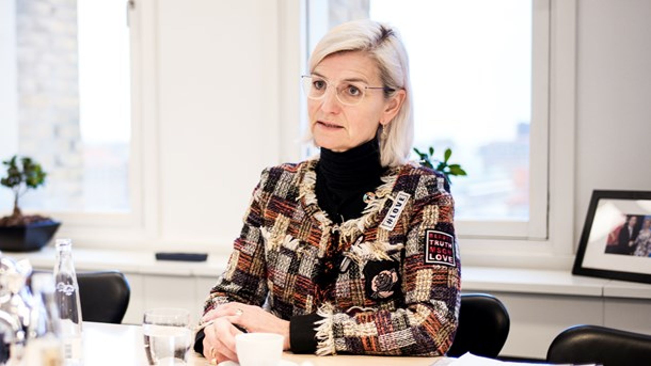 Konkurrenceudsættelsen er en fair og gennemsigtig måde at fordele dansk ngo-støtte til internationalt hjælpearbejde, mener udviklingsminister Ulla Tørnæs (V).