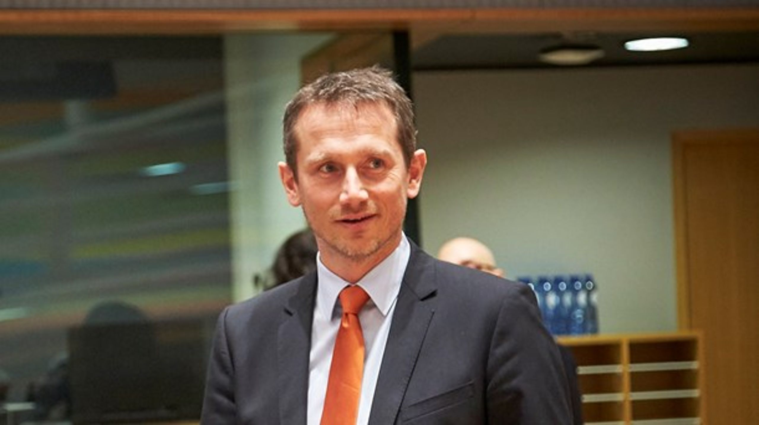 Finansminister Kristian Jensen slog tirsdag i Bruxelles et slag for flere danskere i EU's institutioner.