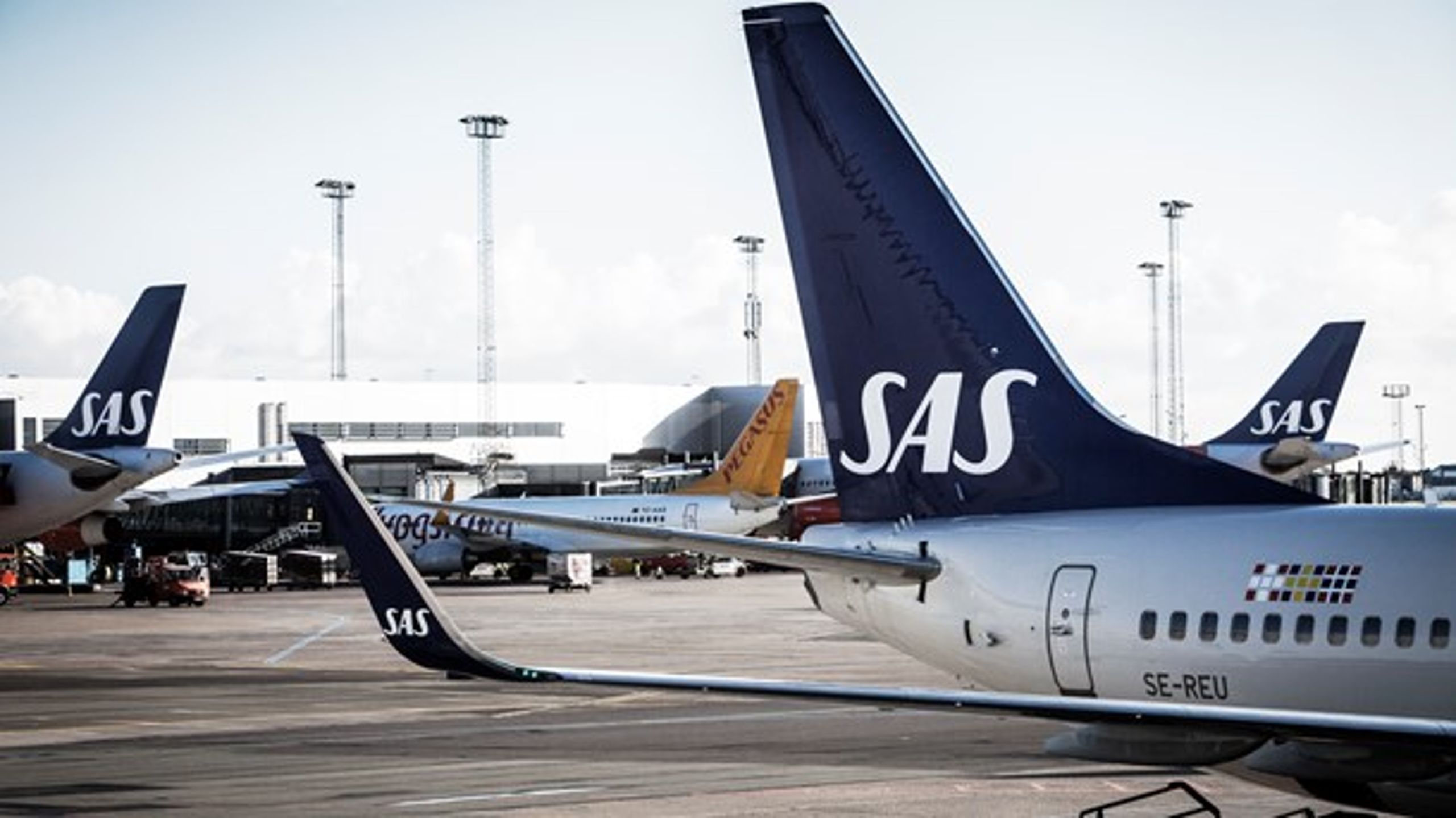 SAS indgav mandag klage over Københavns Lufthavns takstniveau. Det fik Rasmus Prehn (S) til at kalde transportministeren i samråd.