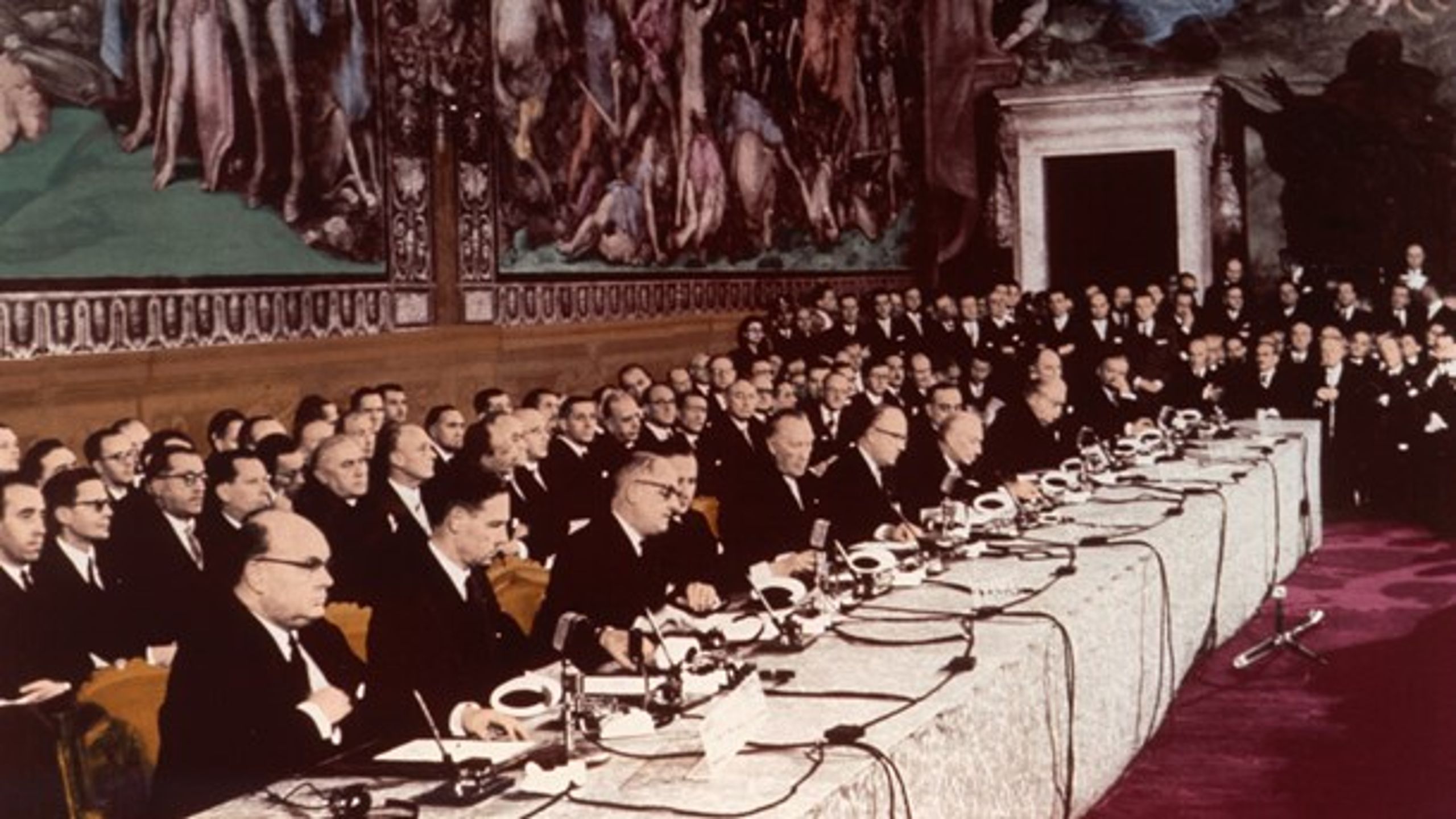 For 60 år siden skrev de seks grundlæggere af EU under på Rom-traktaten. Nu kommer 27 EU-ledere tilbage til byen for at bekræfte deres samarbejde i lyset af den forestående britiske exit fra Unionen.