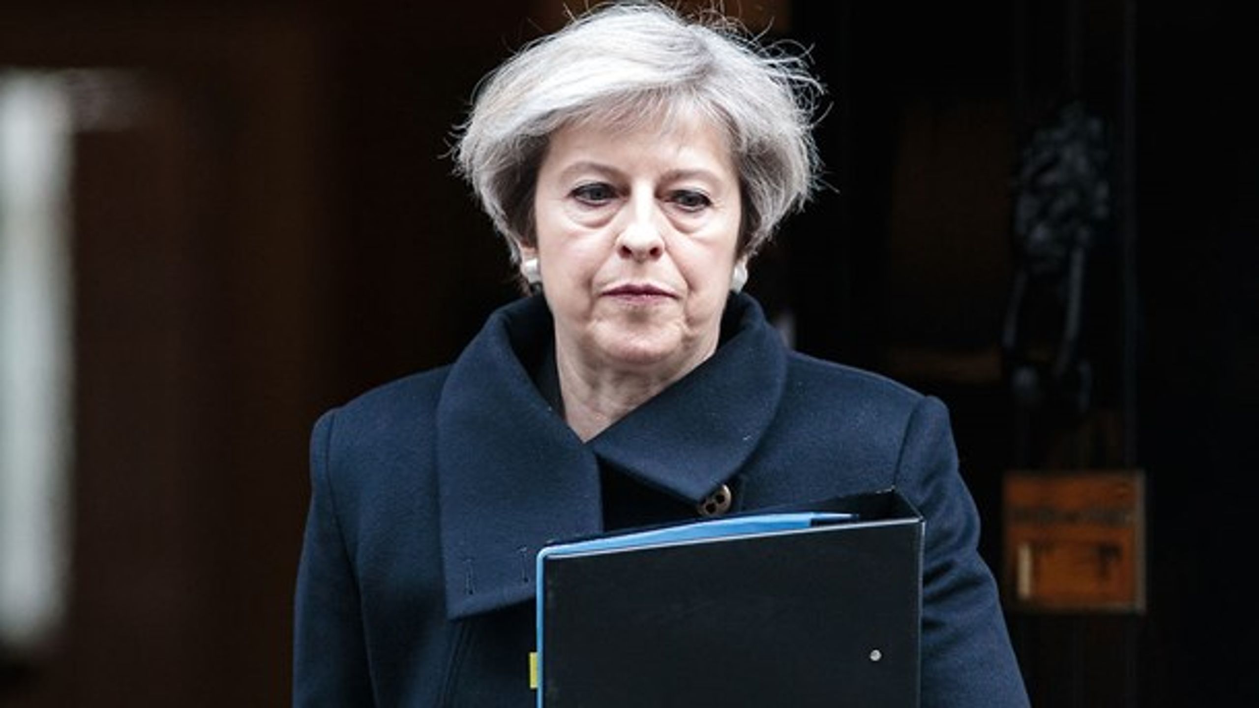 Den britiske premierminister, Theresa May, har annonceret, at hun onsdag starter den britiske udmeldelse af EU.