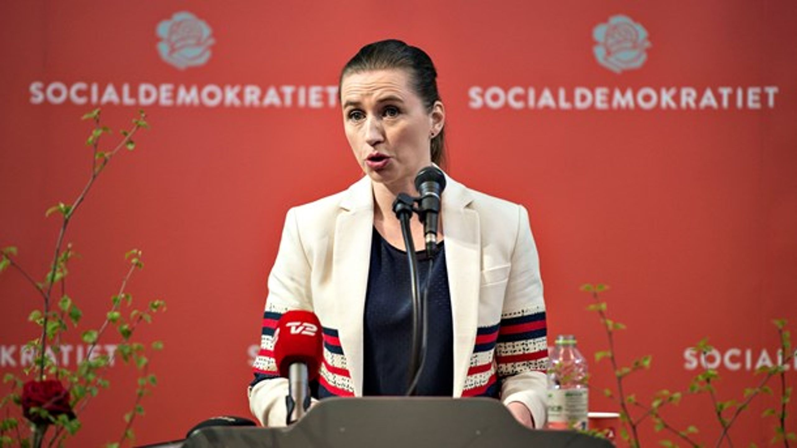 Socialdemokratiets formand, Mette Frederiksen, indledte sin 1. maj på Fritidscentret i Randers.<br>