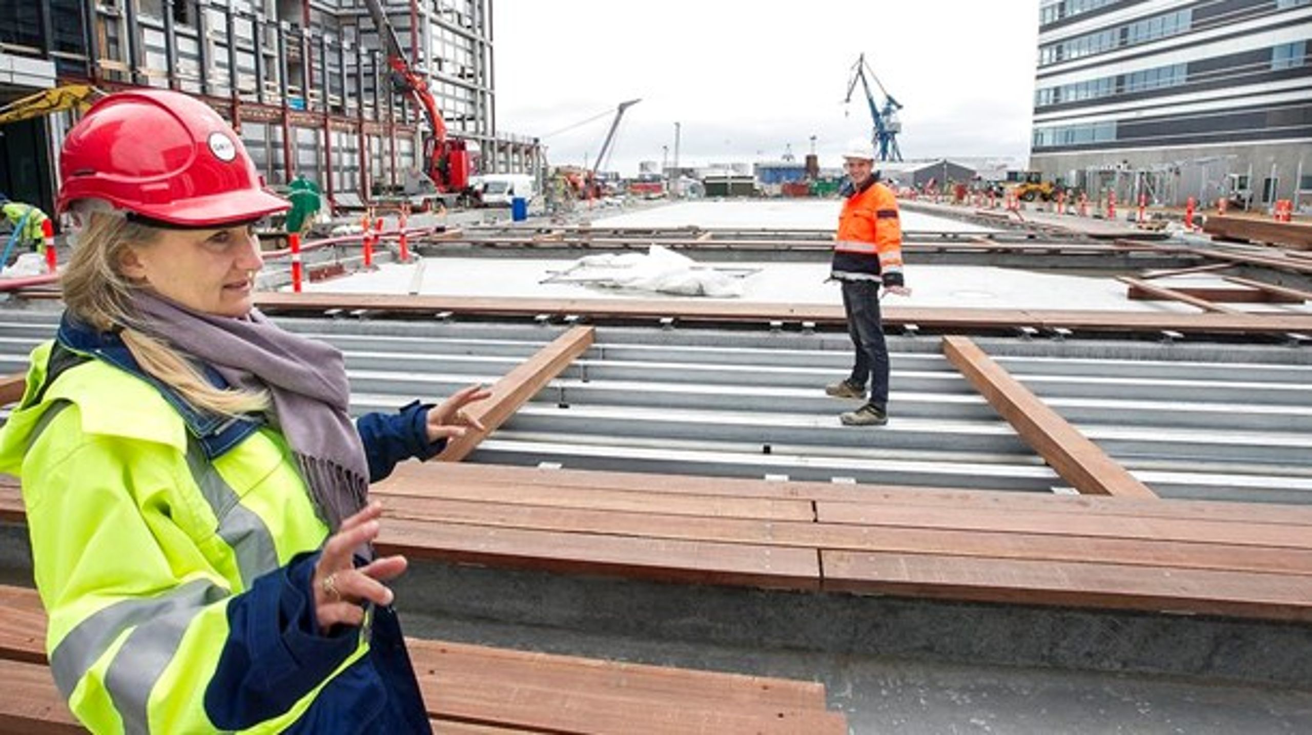 Byduvikling omkring havnen i Aarhus trak i 2016&nbsp;så store veksler på kommunens anlægsudgifter, at det påvirker kommunernes samlede evne til at holde sig inden for økonomiaftalens anlægsramme.