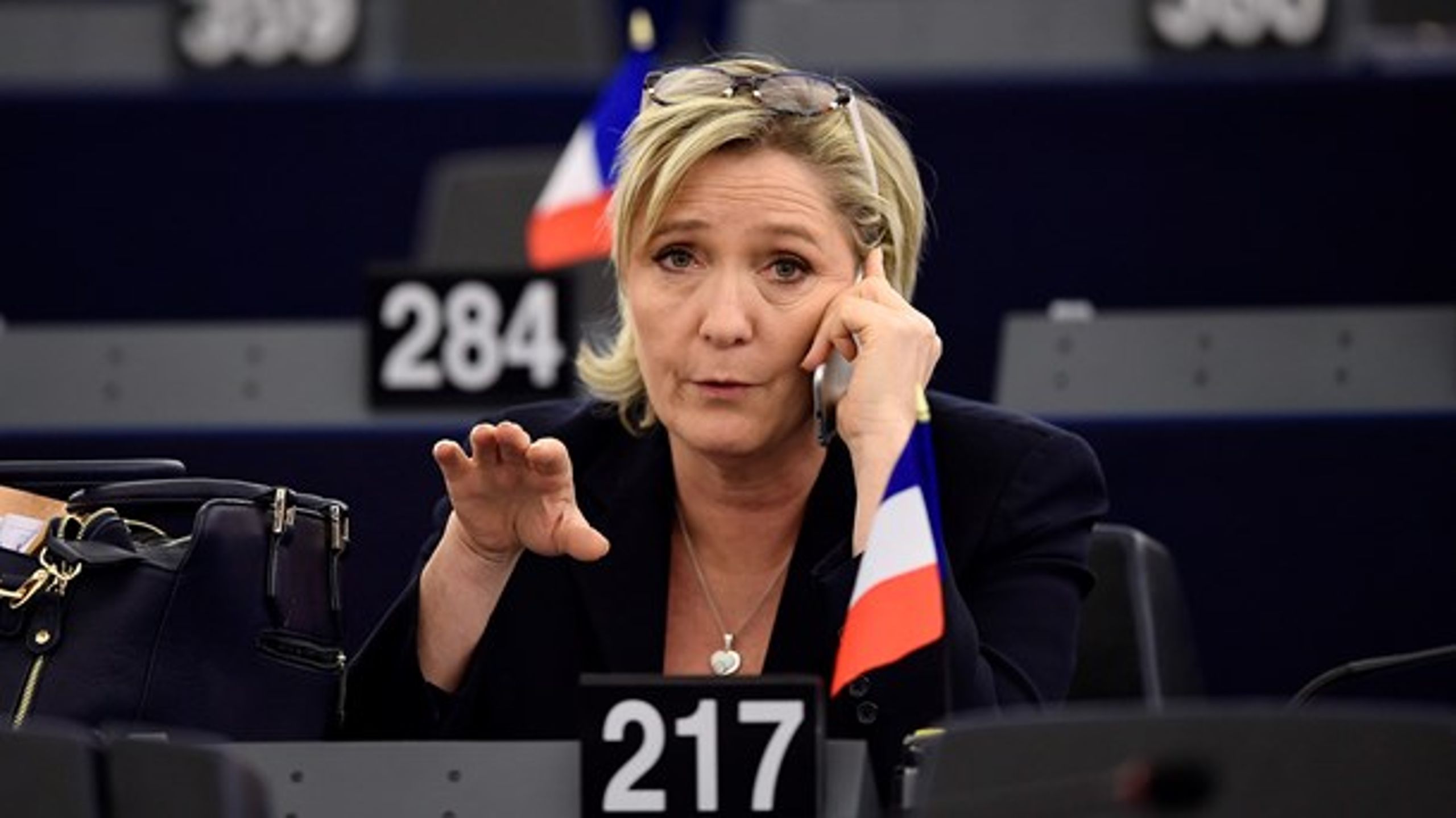 Gad vide, om Marine Le Pen husker at sige tak til EU&nbsp;–&nbsp;hvis hun vinder det franske valg?