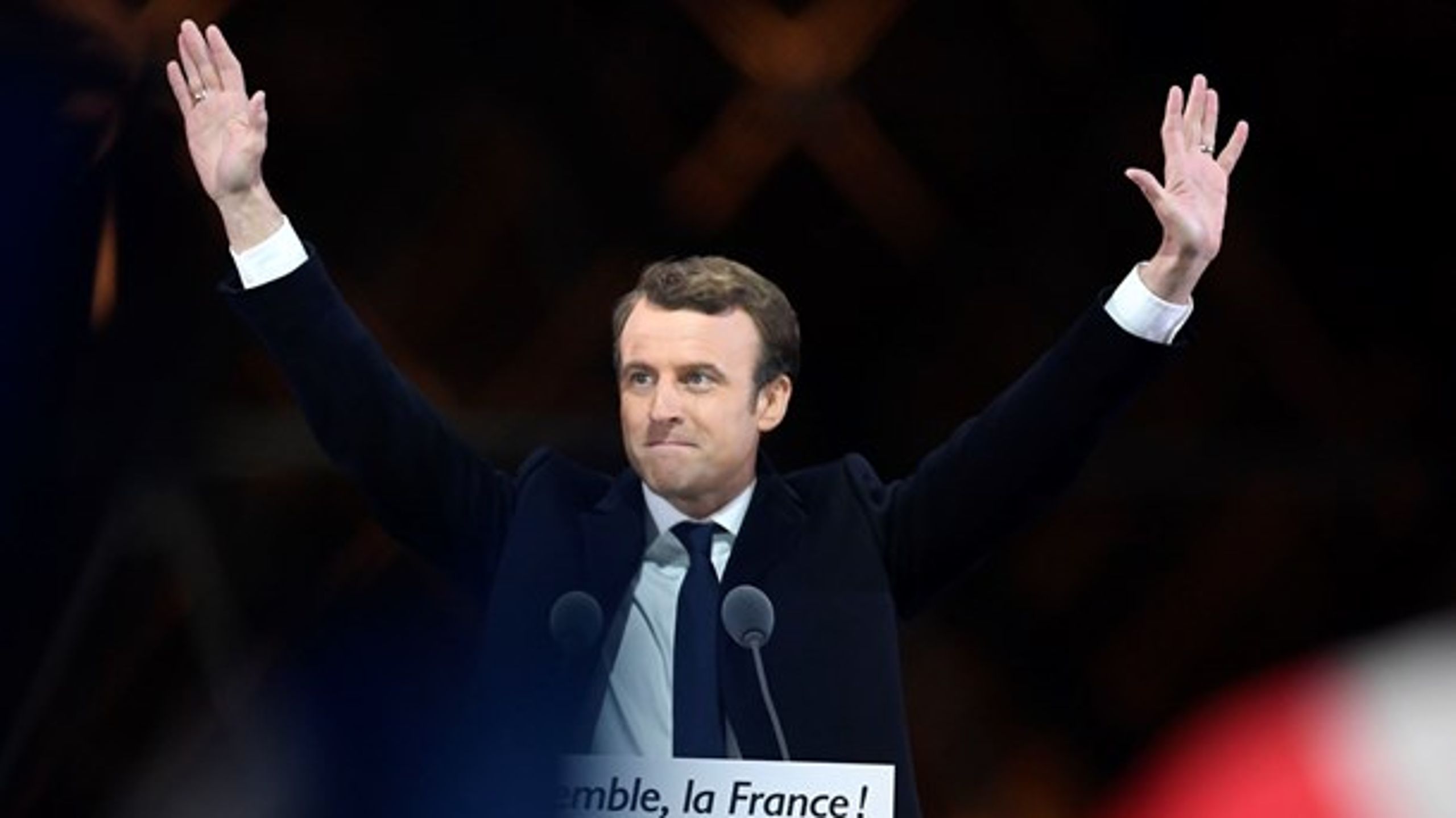 Med en overbevisende sejr bliver centrumpolitikeren Emmanuel Macron Frankrigs næste præsident.