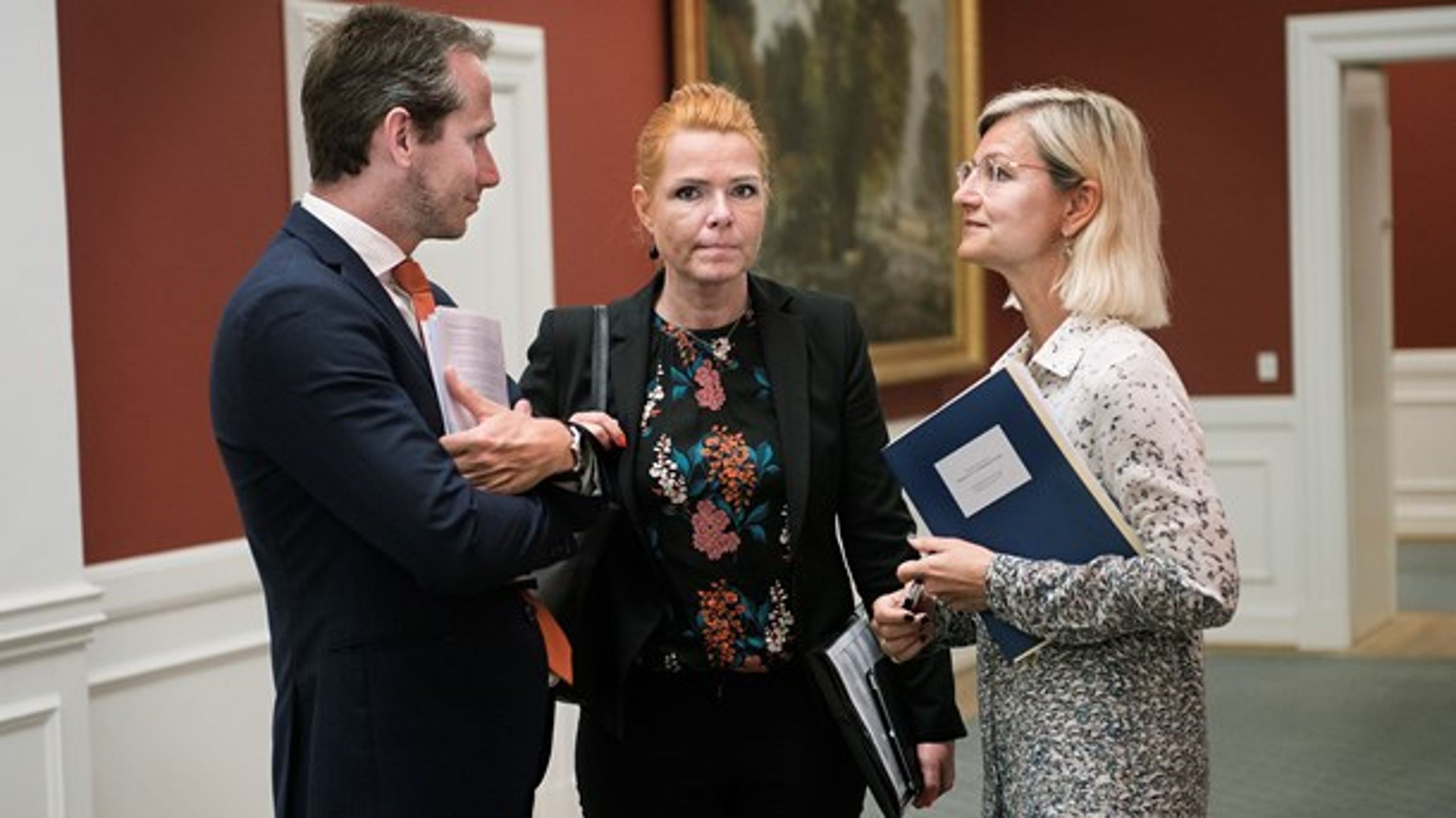 Finansminister Kristian Jensen (V), udviklingsminister Ulla Tørnæs (V) og udlændinge- og integrationsminister Inger Støjberg (V) var i samråd 30. maj 2017 om dansk udviklingsbistand.