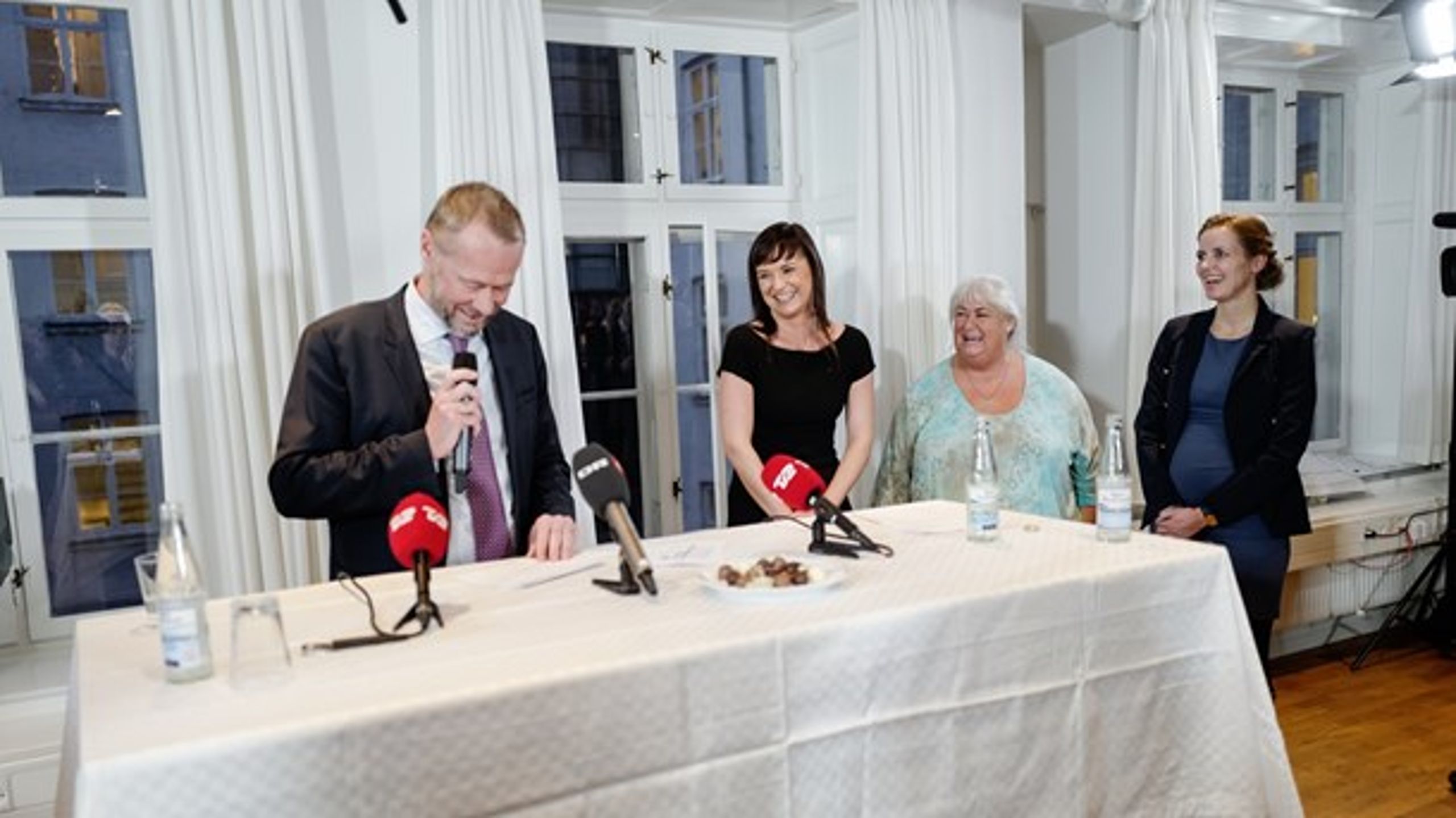 Som pressechef i Sundheds- og Ældreministeriet skal Christian Lehmann servicere både Ellen Trane Nørby (V) og Thyra Frank (LA).