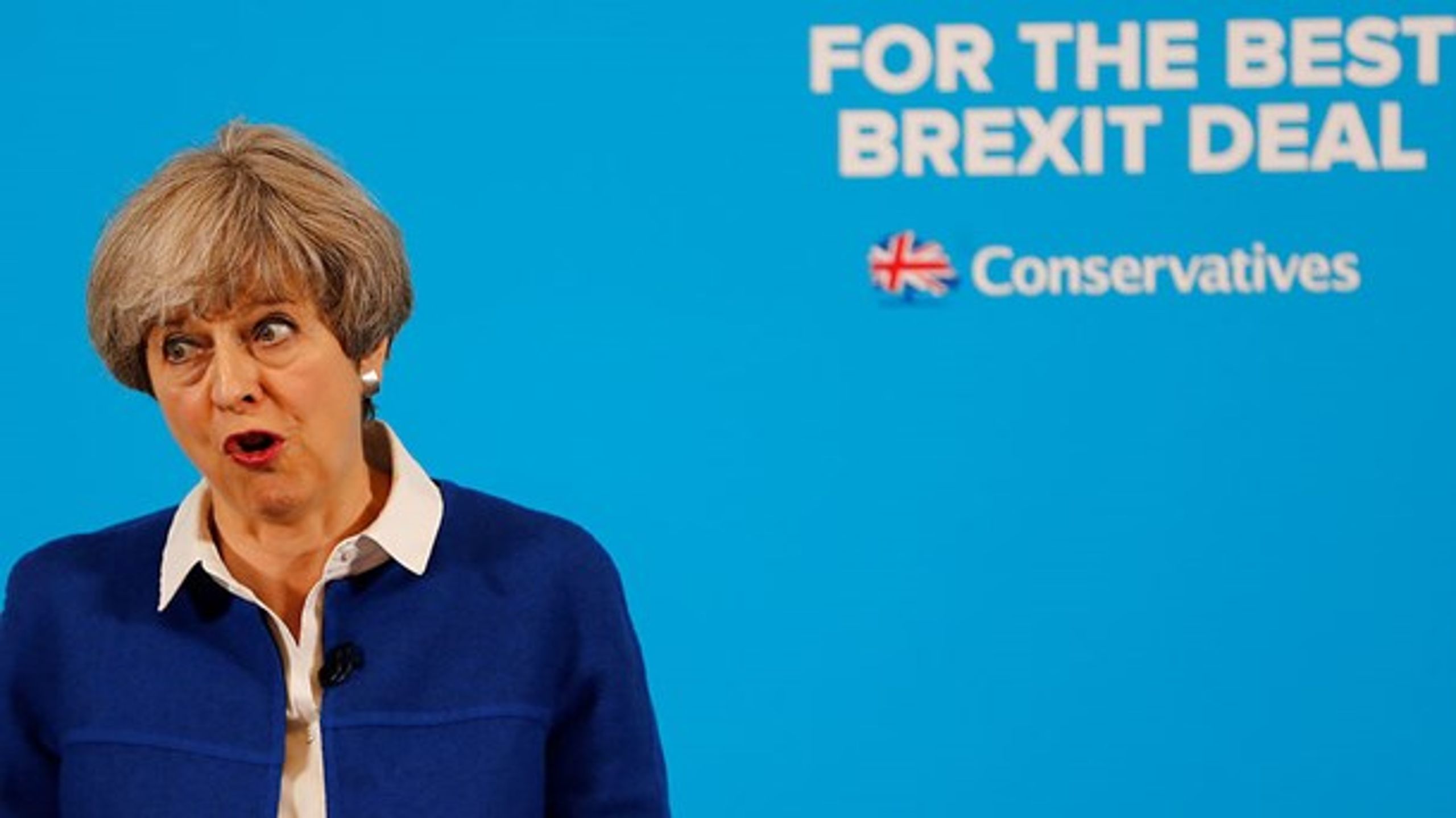 Theresa May har mistet sit flertal i det britiske parlament.