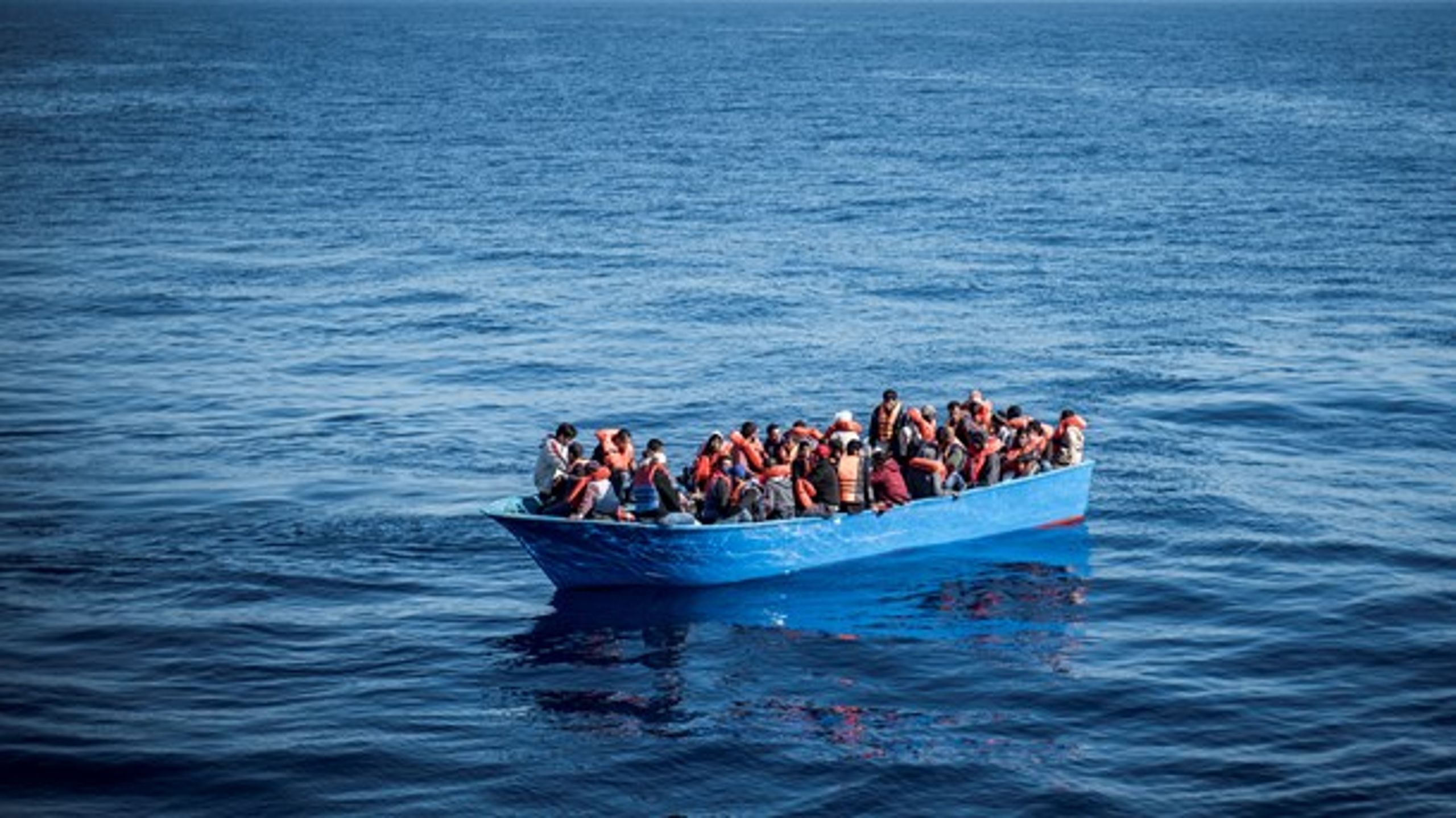 Flygtninge og migranter i&nbsp;synkefærdige gummibåde skabte&nbsp;fornyet debat om udlændingepolitikken. Men det er ikke nødvendigvis et venstreorienteret synspunkt at mene, at et stort antal&nbsp;asylansøgere fra Afrika og Mellemøsten skal have ophold i Europa.<br>