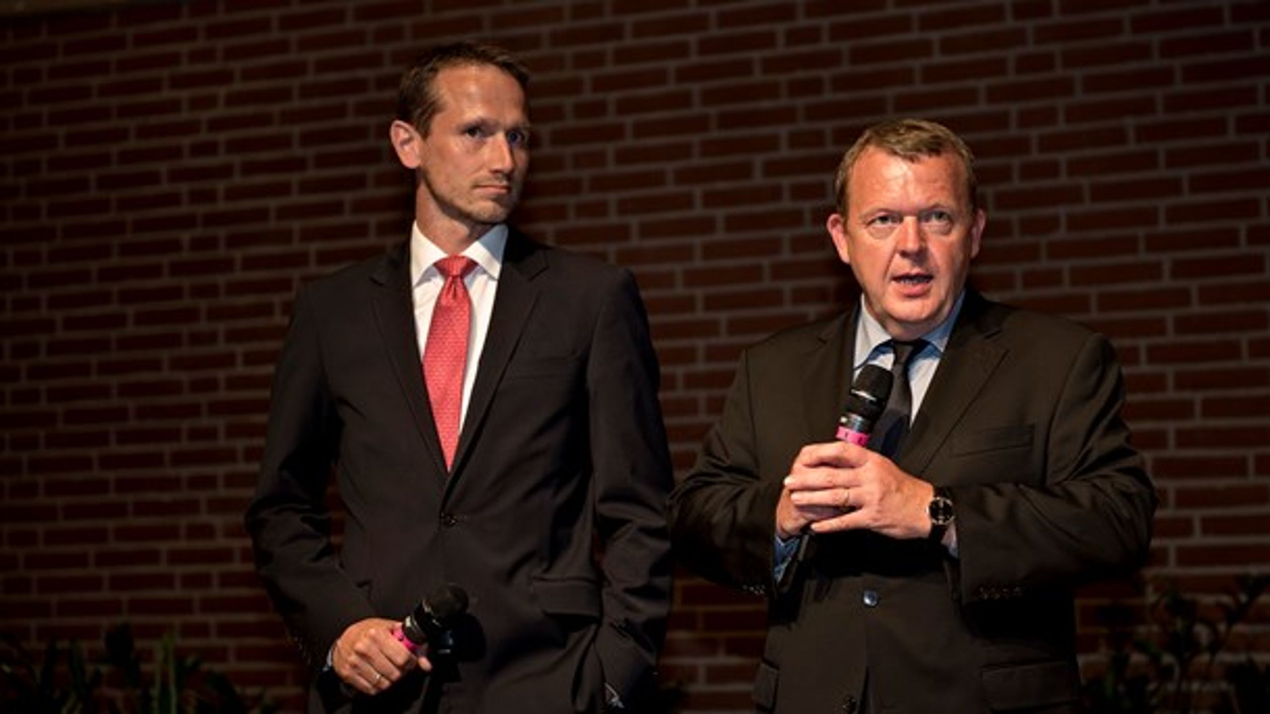 Lars Løkke Rasmussen og Kristian Jensen efter mødet i Odense Congress Center, der var tæt på at blive Løkkes sidste som V-formand.