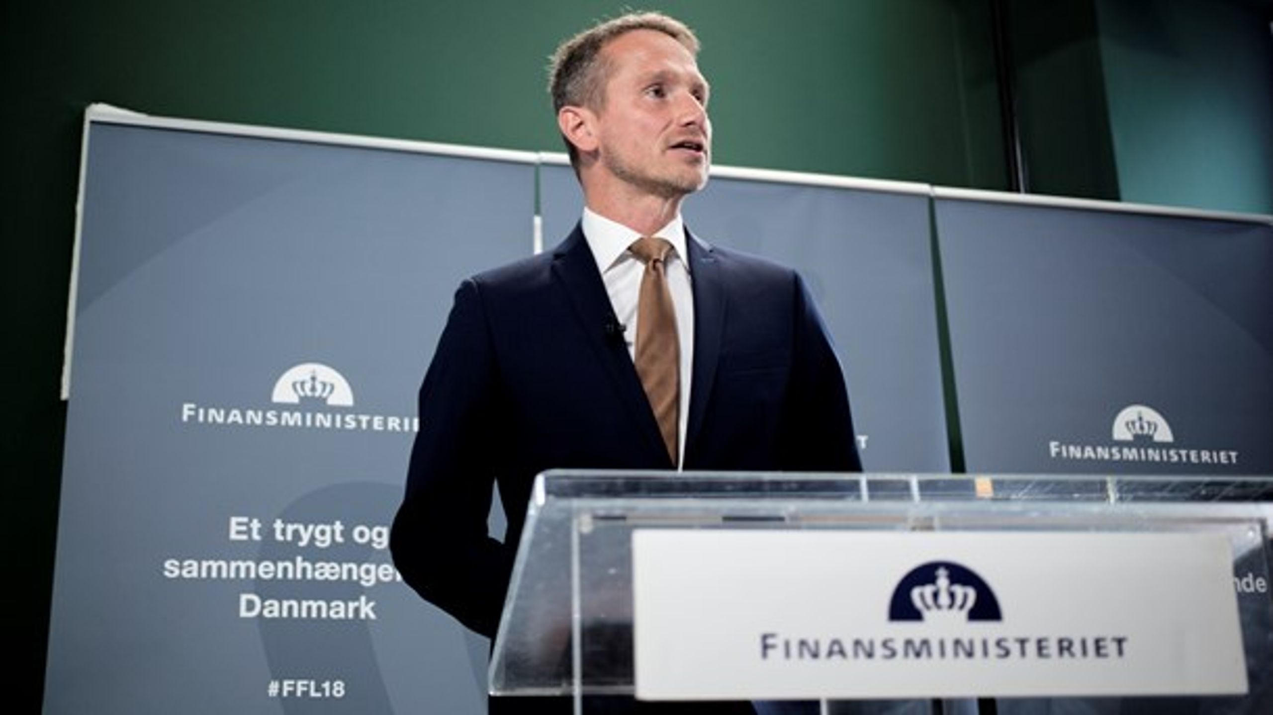 Kristian Jensen (V) fremlagde torsdag sit første forslag til finanslov. Finansministeren&nbsp;skal nu vise, at han uden problemer kan forhandle et forlig på plads med DF, som han har haft et meget&nbsp;anstrengt forhold til.&nbsp;<br>