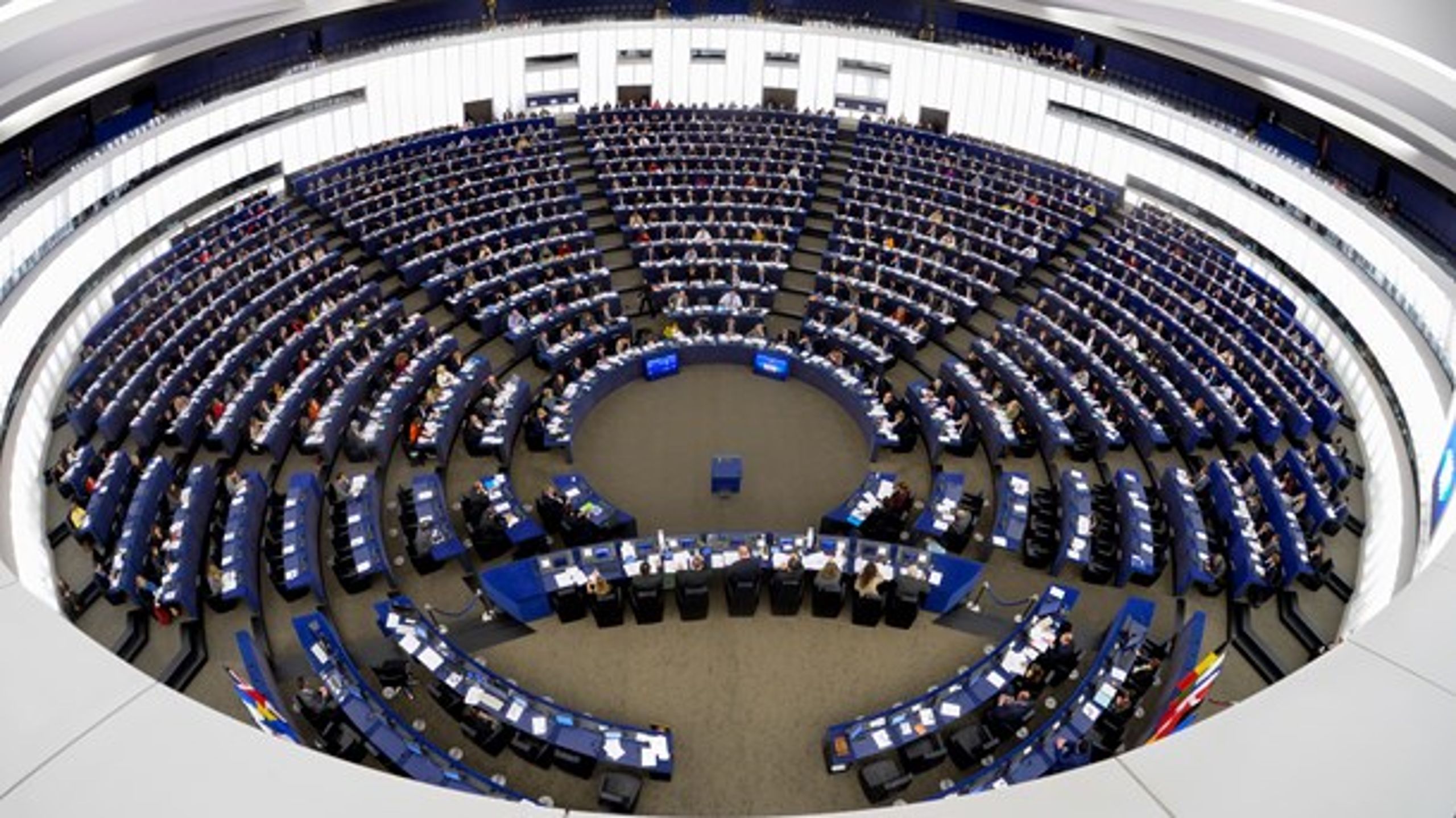 73 pladser i Europa-Parlamentet bliver tomme, når briterne forlader EU. Der er dog ikke enighed om, hvad der skal ske med dem.