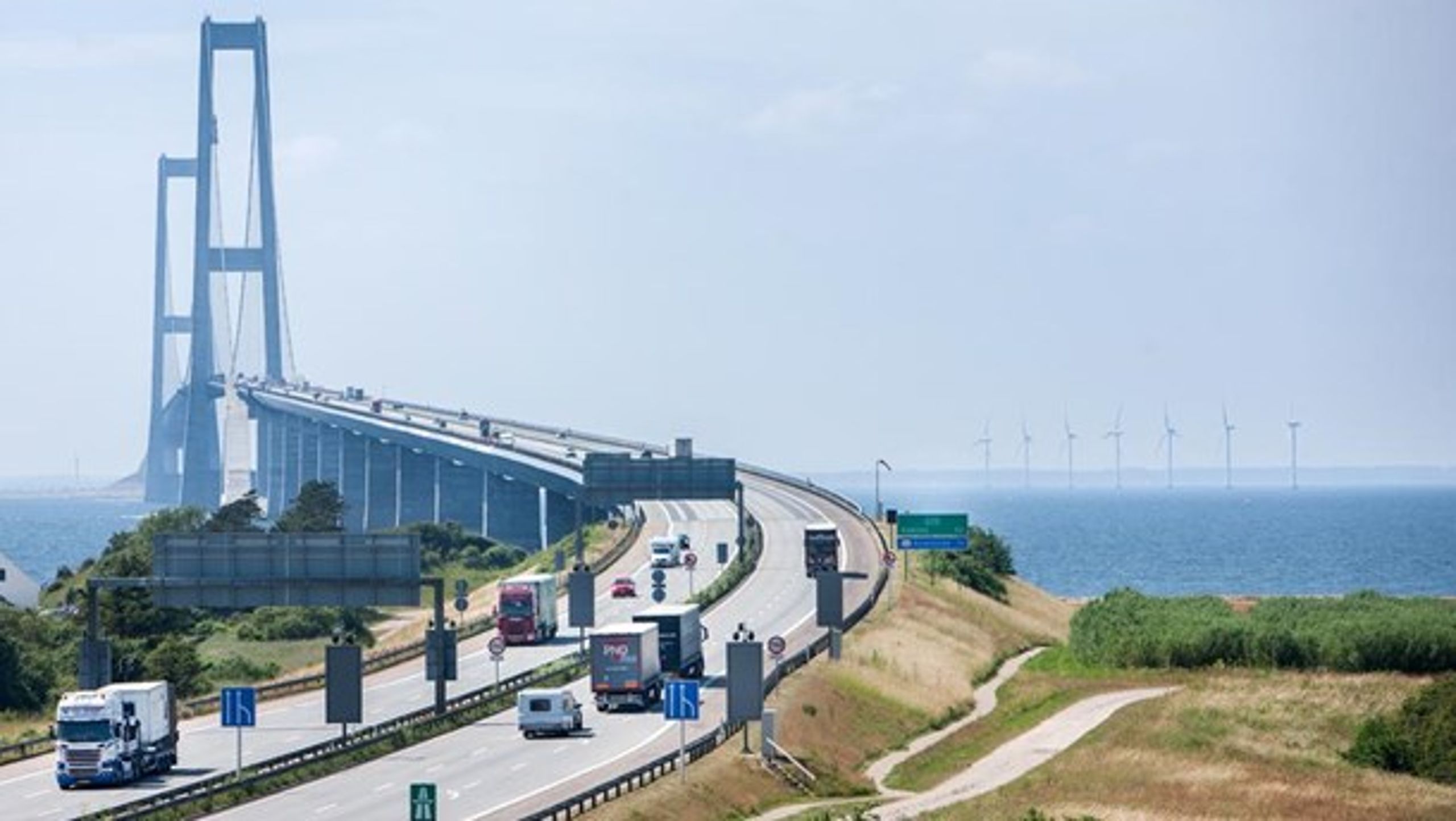 Lavere takster over Storebælt vil ifølge transportminister Ole Birk Olesen dagligt få 500 flere biler til at fravælge Femern-tunnelen til fordel for Storebæltsbroen.