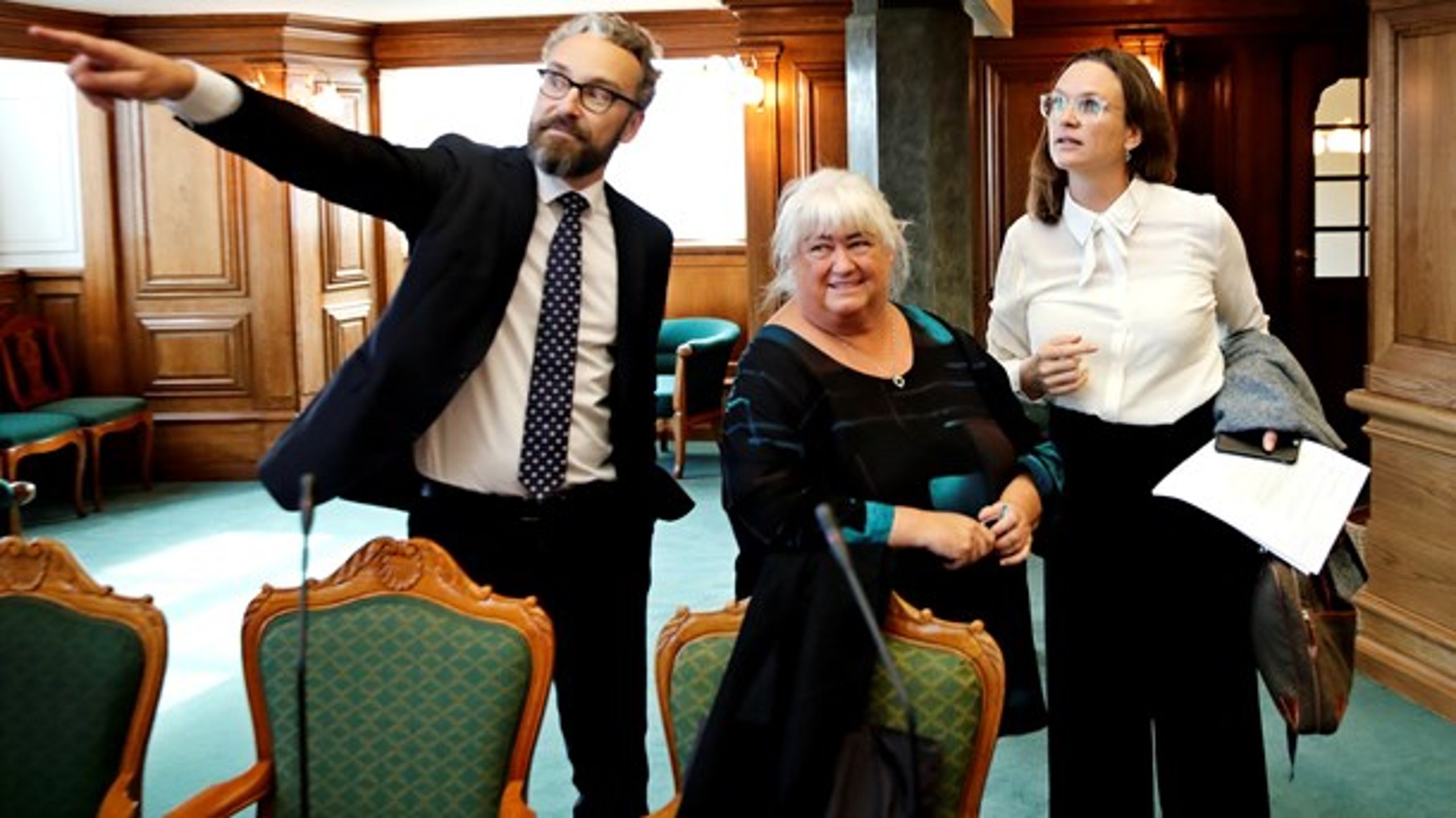 De tre LA-ministre, Merete Riisager, Ole Birk Olesen og Thyra Frank, under Folketingets åbning tirsdag.&nbsp;