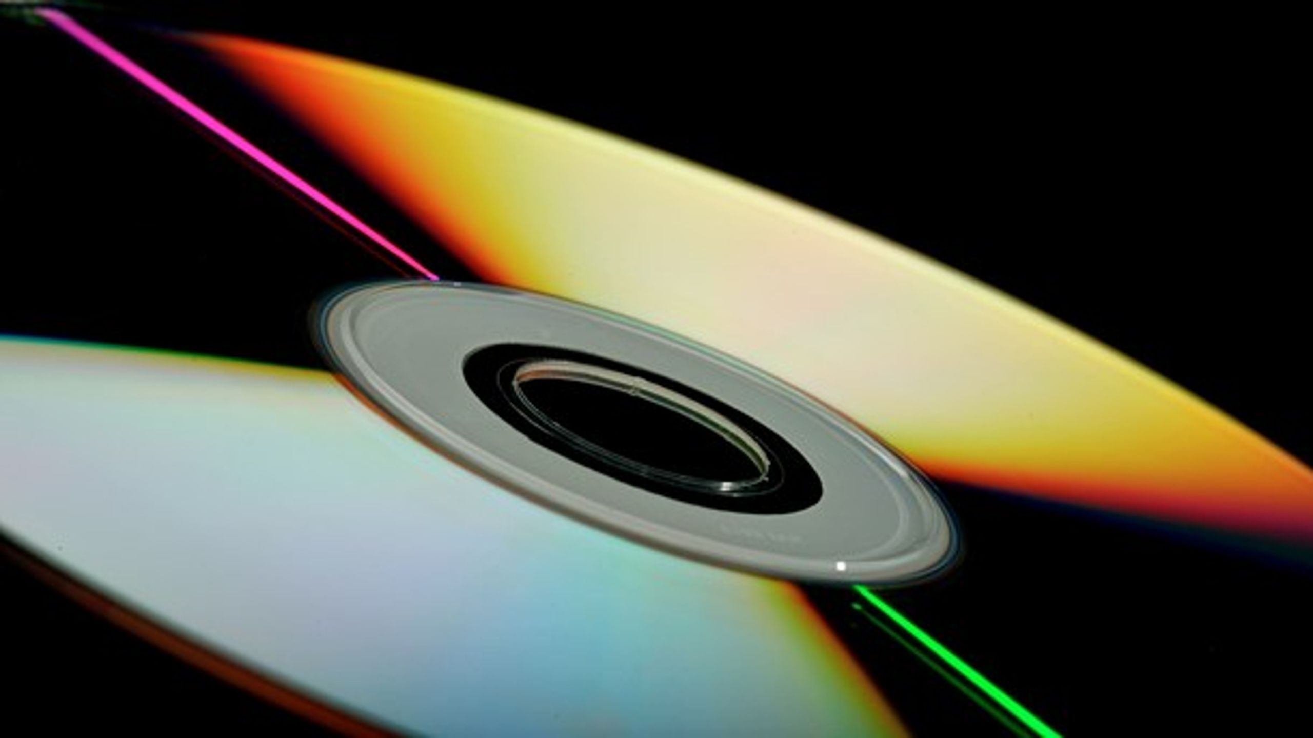 Et blankt medie kan&nbsp;være en tom CD til at kopiere musik på.&nbsp;