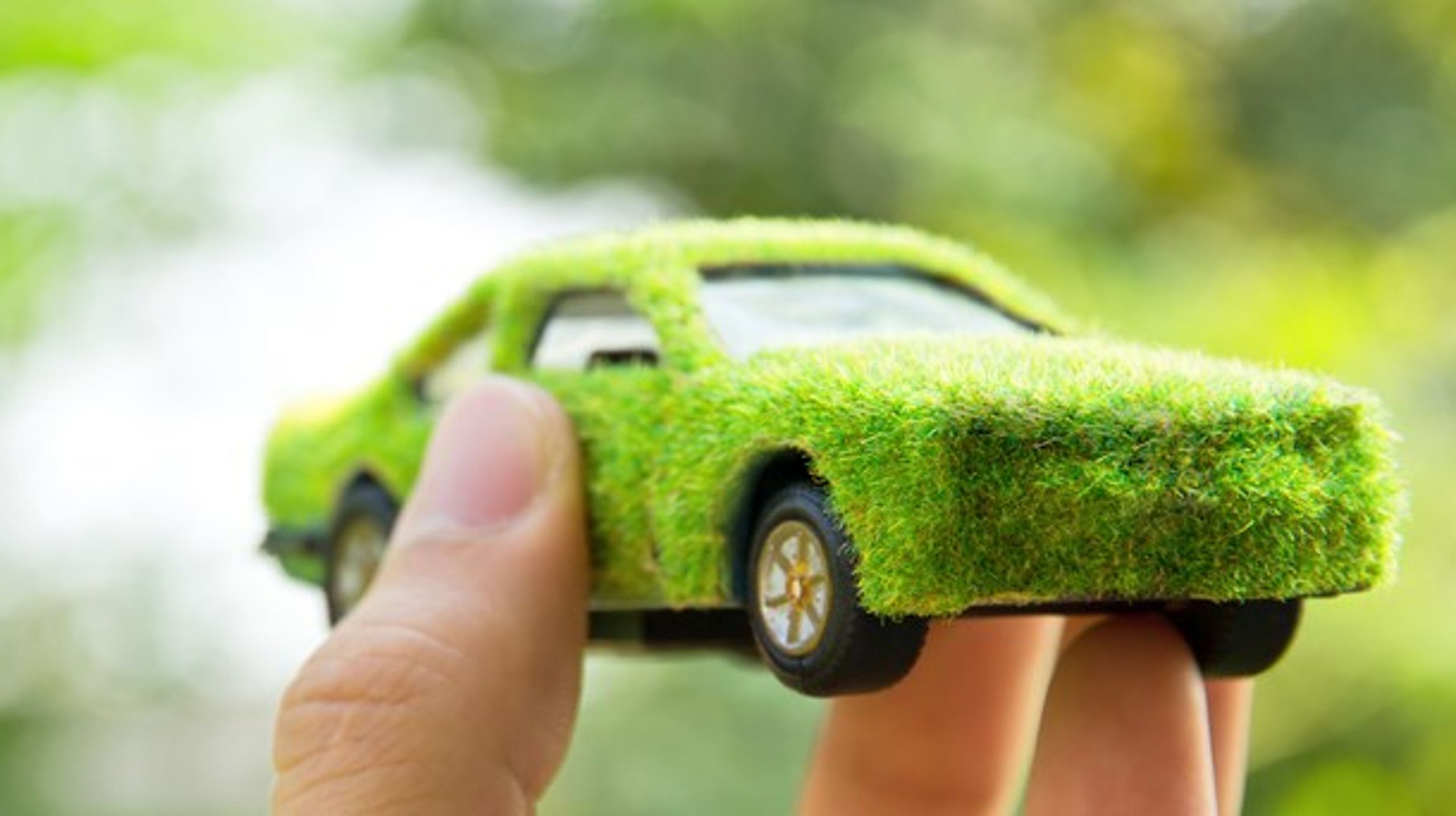 EU-Kommissionen vil have gjort de europæiske biler 30 procent renere i 2030.
