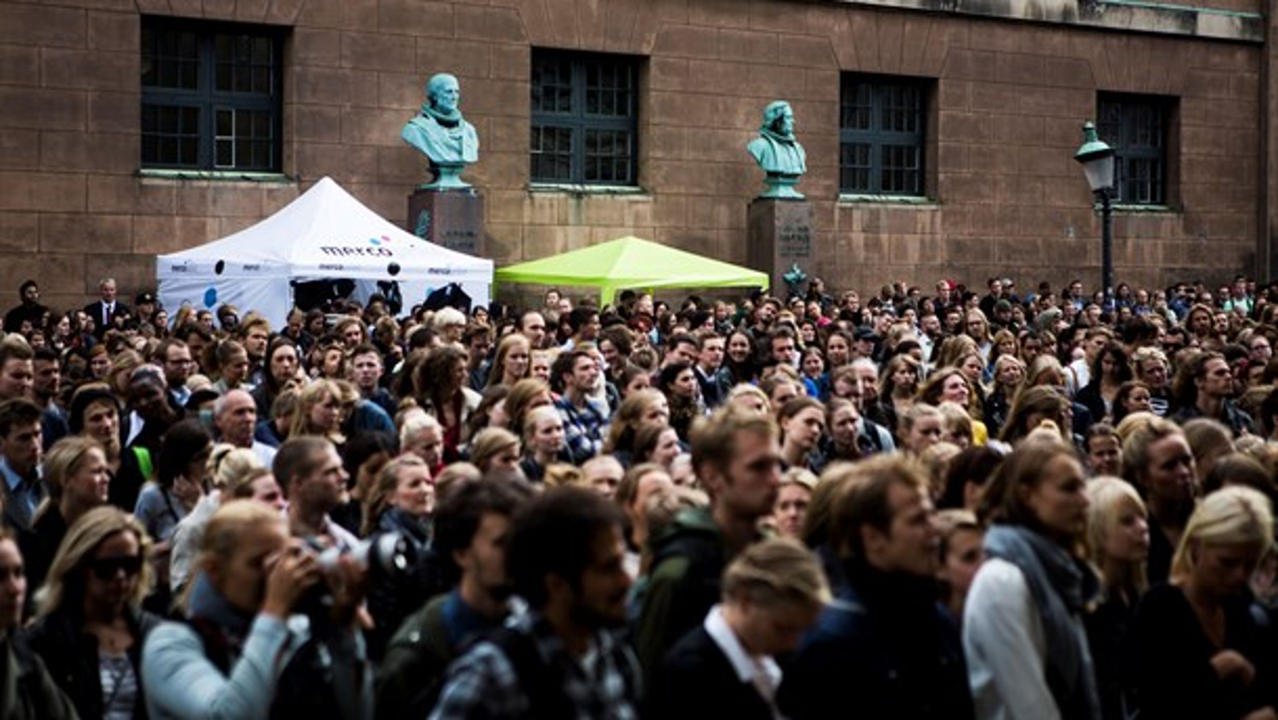 Dansk Folkepartis nye sprogkrav vil skade universiteternes evne til at tiltrække udenlandske talenter, mener DI og Danske Universiteter.