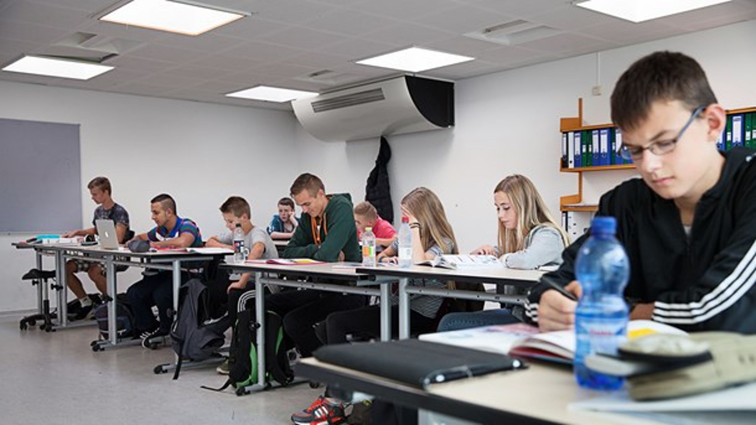 Engskovskolen i Holbæk er en af de folkeskoler, der har lokaler med dårligt indeklima. Det kommende energiforlig bør tage fat i energirenovering og indeklima, skriver&nbsp;Simon O. Rasmussen.