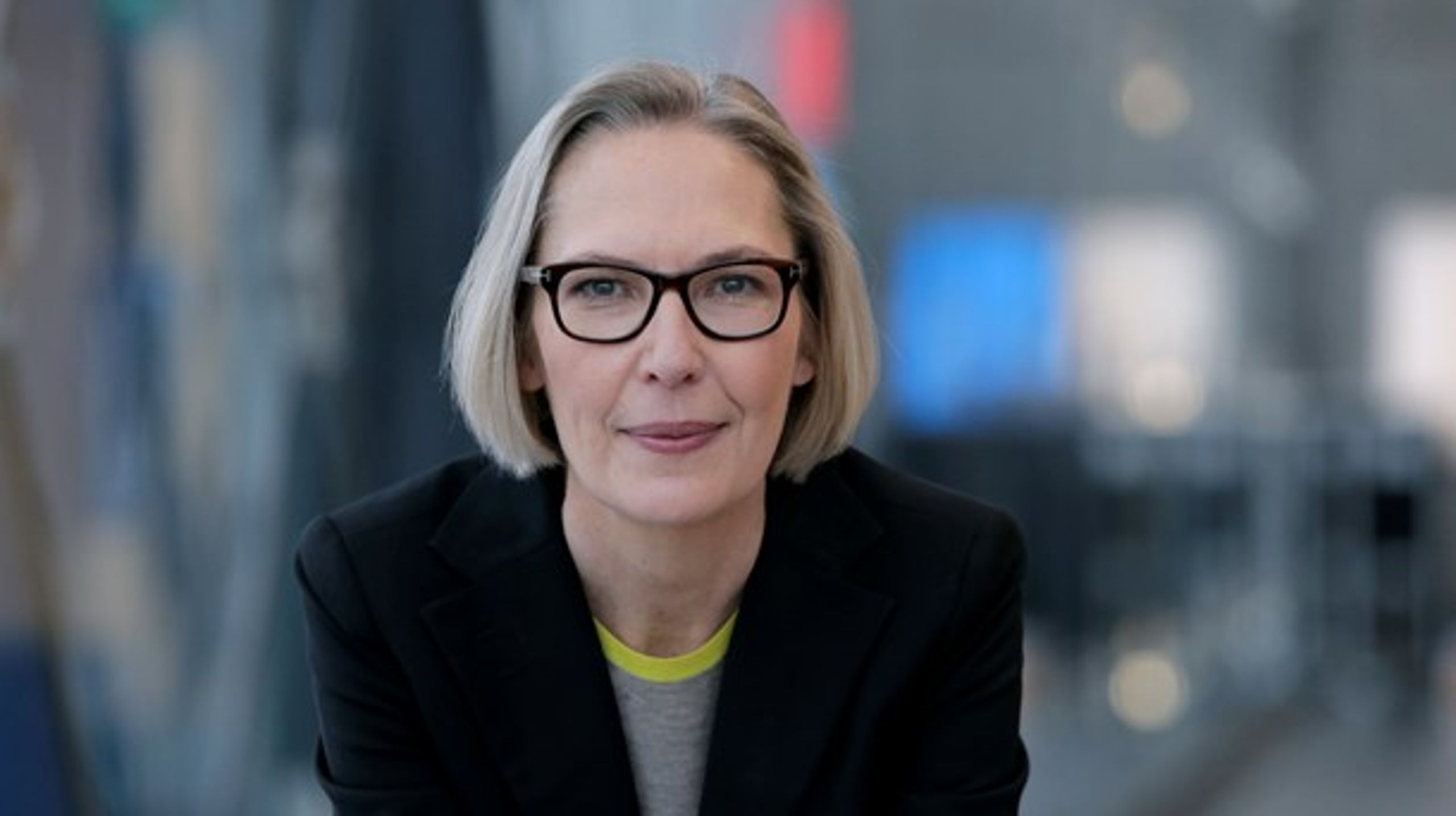 Maria Rørbye Rønn tager besparelserne til efterretning og afviser at træde tilbage som generaldirektør.