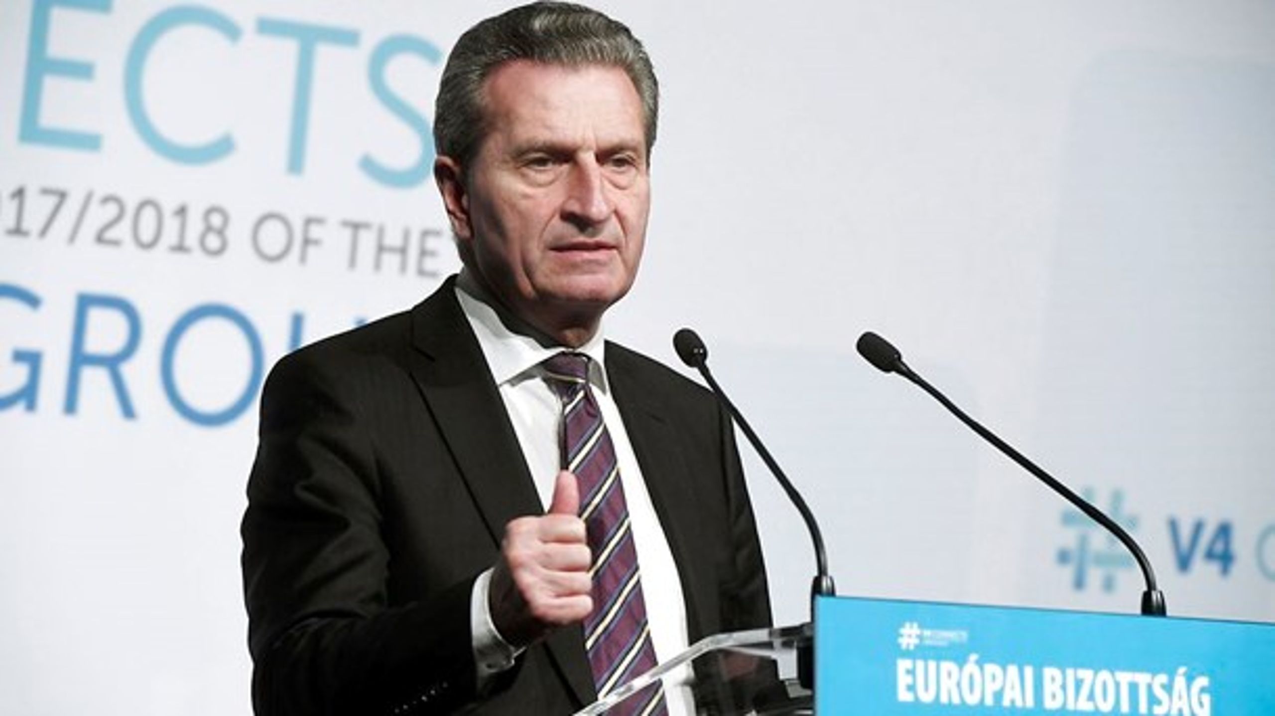 EU's budgetkommissær, Günther Oettinger, vil have EU-landene til at hoste op med flere penge til EU-budgettet.