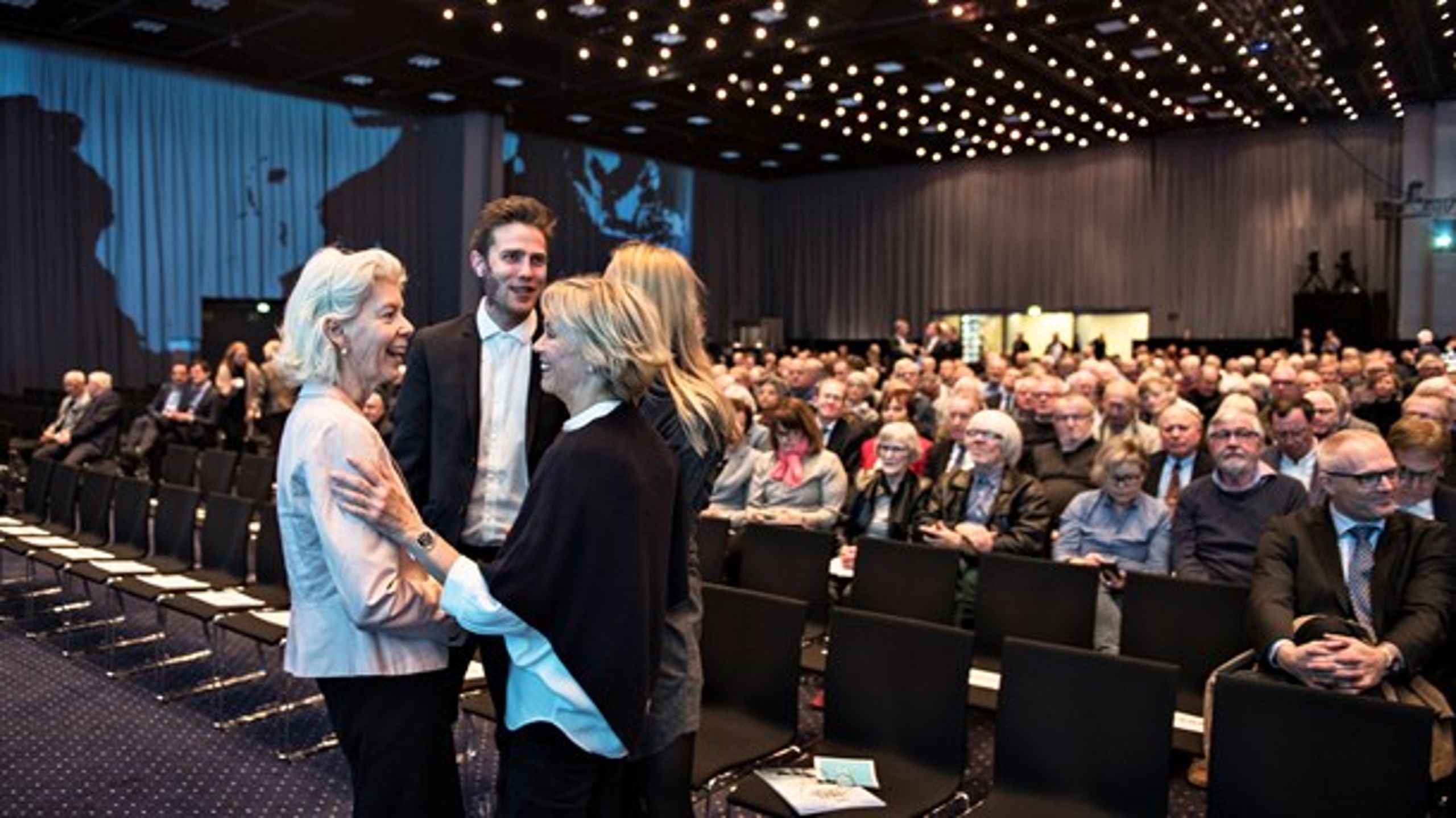 MEDFØDTE PRIVILEGIER Fondsformand Ane Mærsk McKinney Uggla ankommer til generalforsamling i A.P. Møller-Mærsk i 2017.