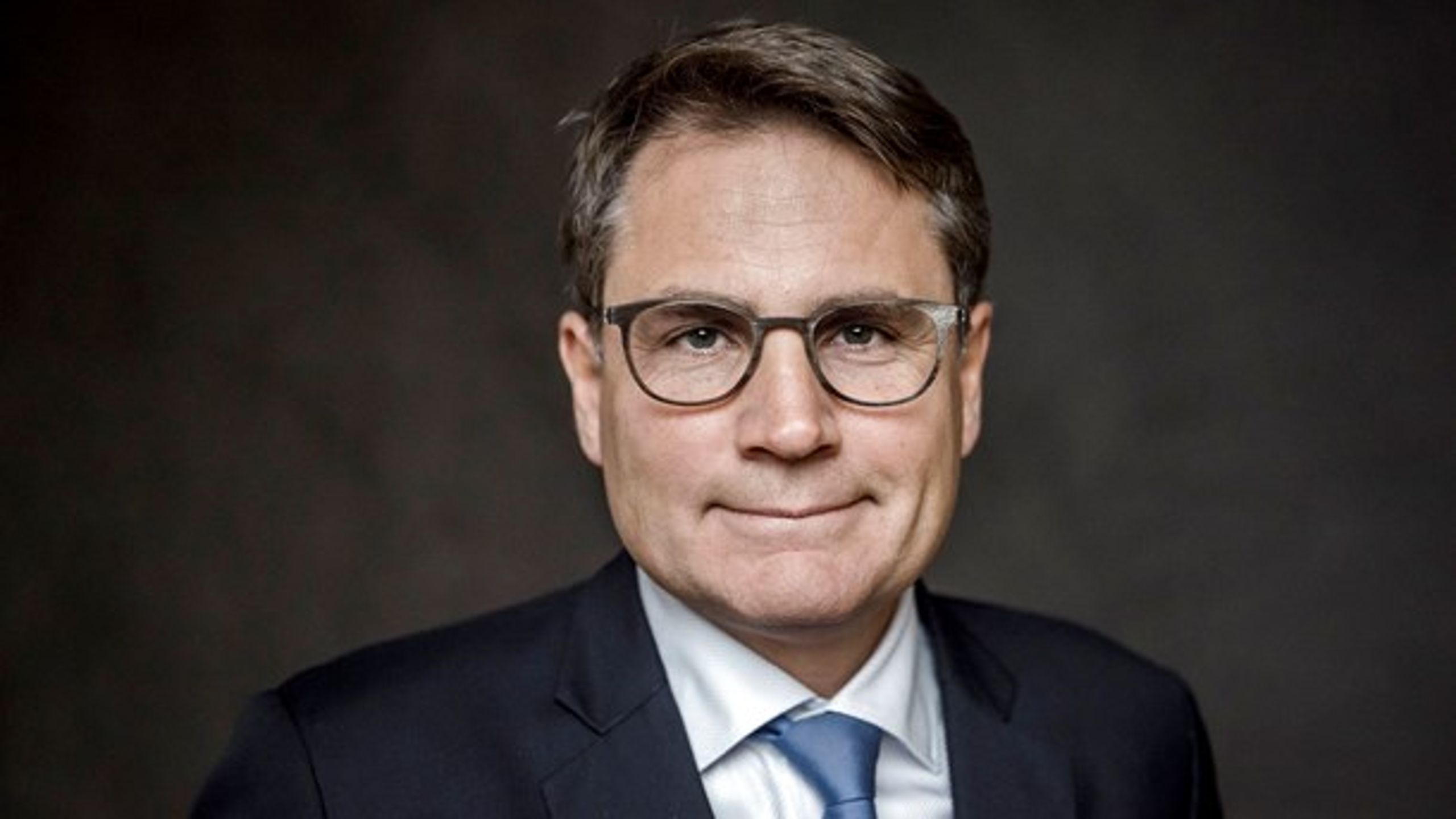 Onsdag eftermiddag meddelte erhvervsminister Brian Mikkelsen, at han træder ud af regeringen og stopper som minister. Han skal i stedet være administrerende direktør i Dansk Erhverv.&nbsp;