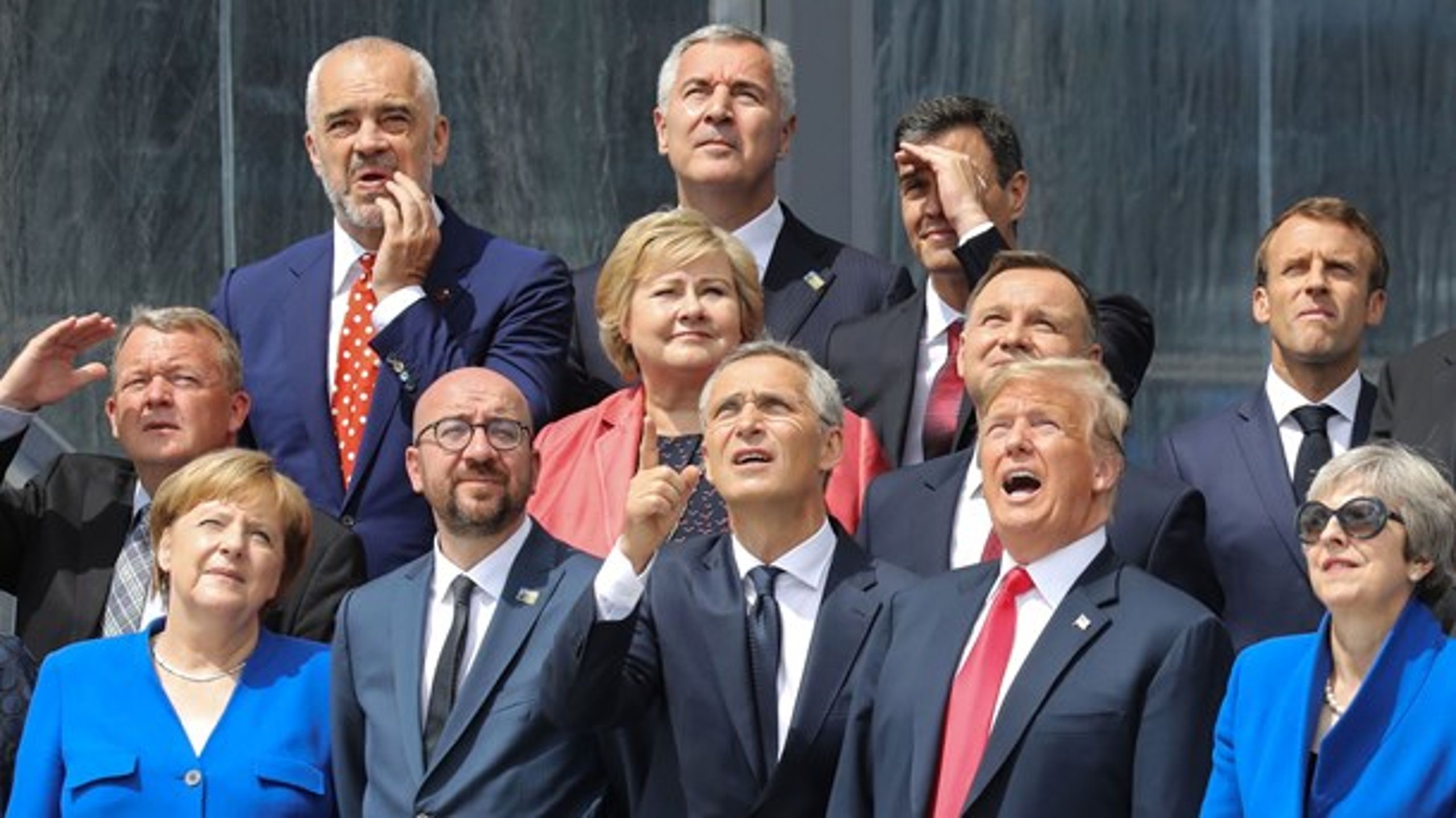 Nato-topmødet kører på fuld drøn, og det er vigtigt understrege overfor Trump, hor meget Danmark gør for alliancen. Det er Løkkes opgave, siger han selv.