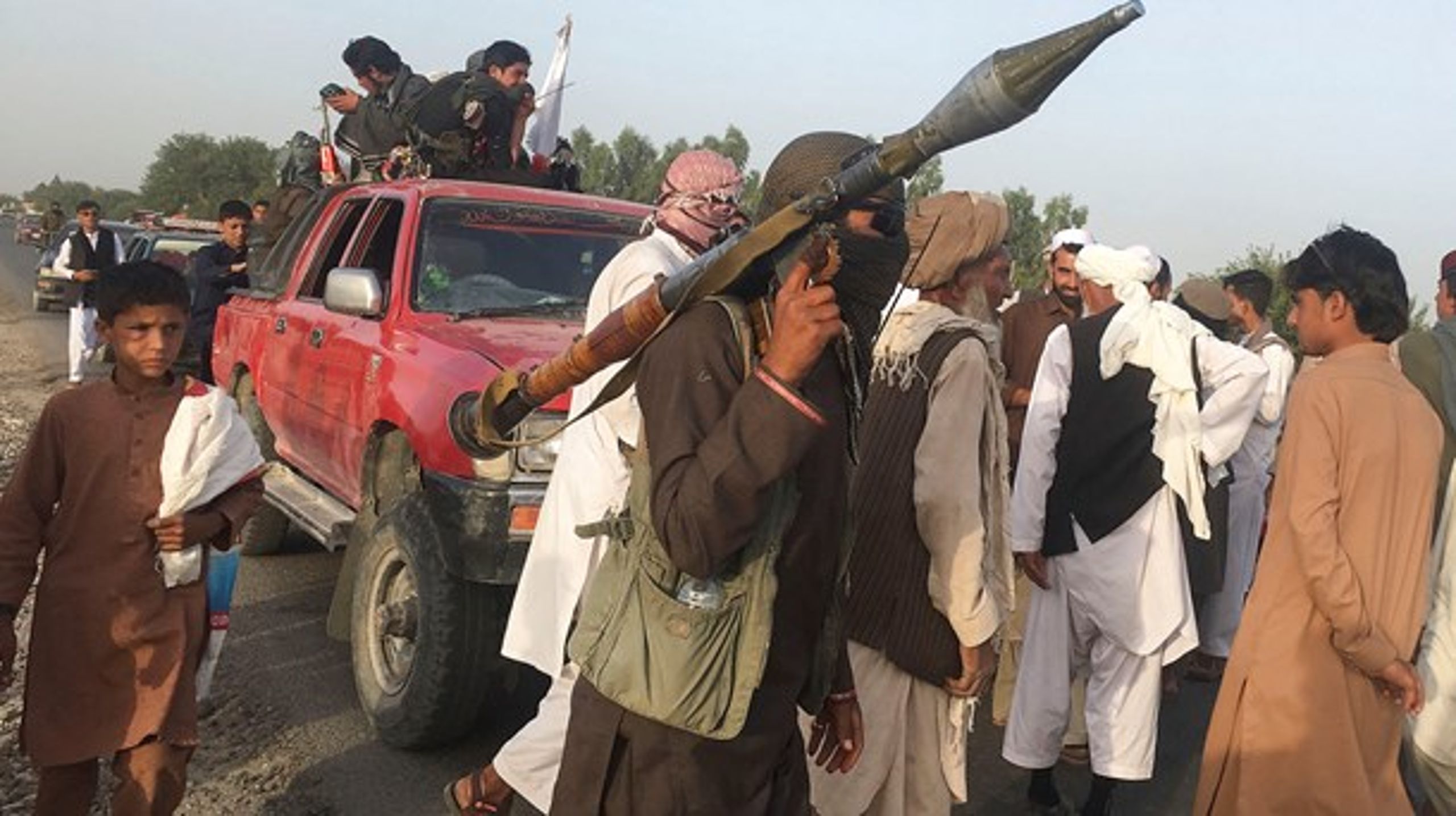 Taleban-krigere samles i Surkhroad-distriktet i Nangarhar-provinsen øst for Kabul i juni 2018.