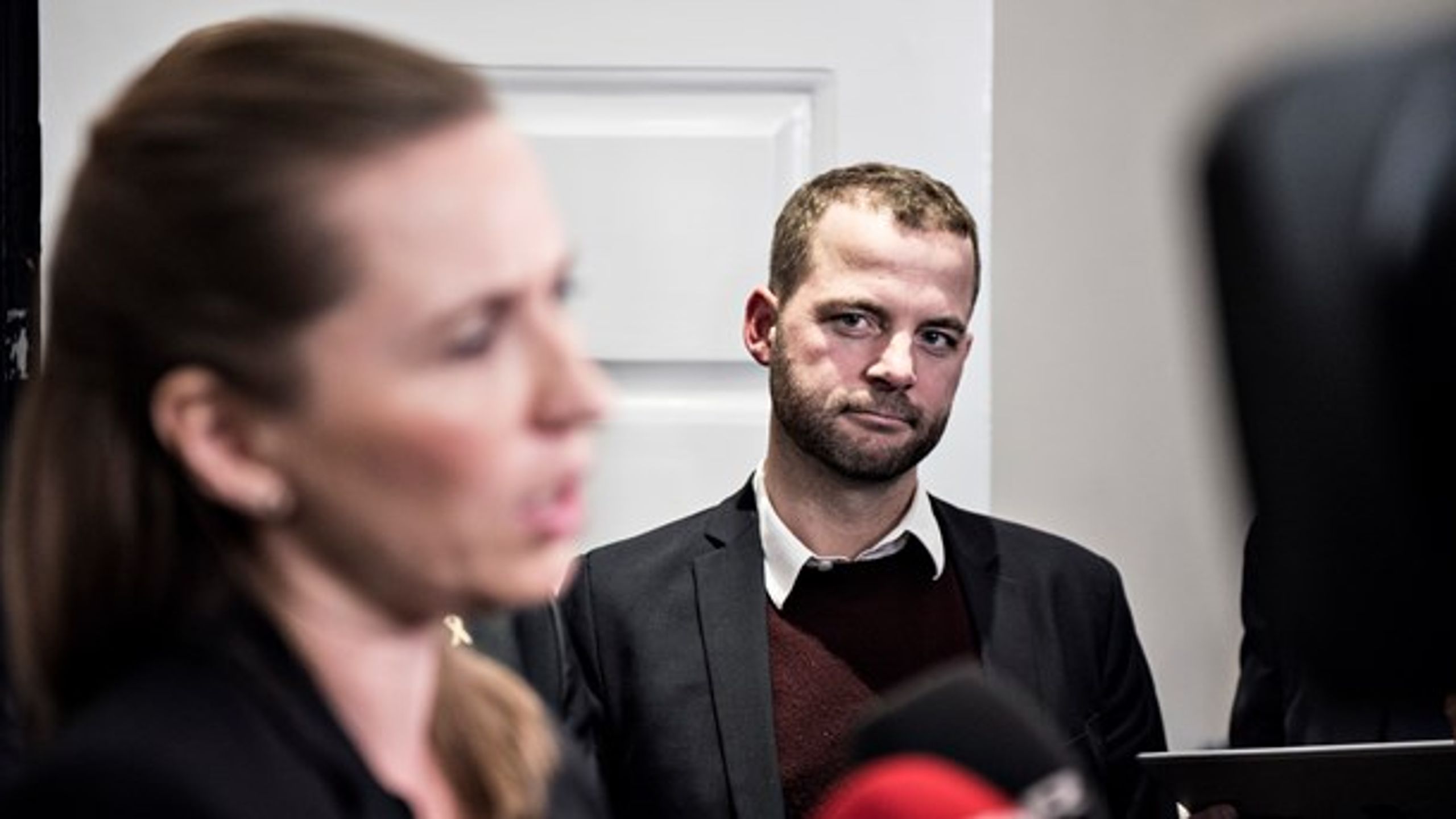 Radikales Morten Østergaard skærper tonen overfor S-formand Mette Frederiksen.
