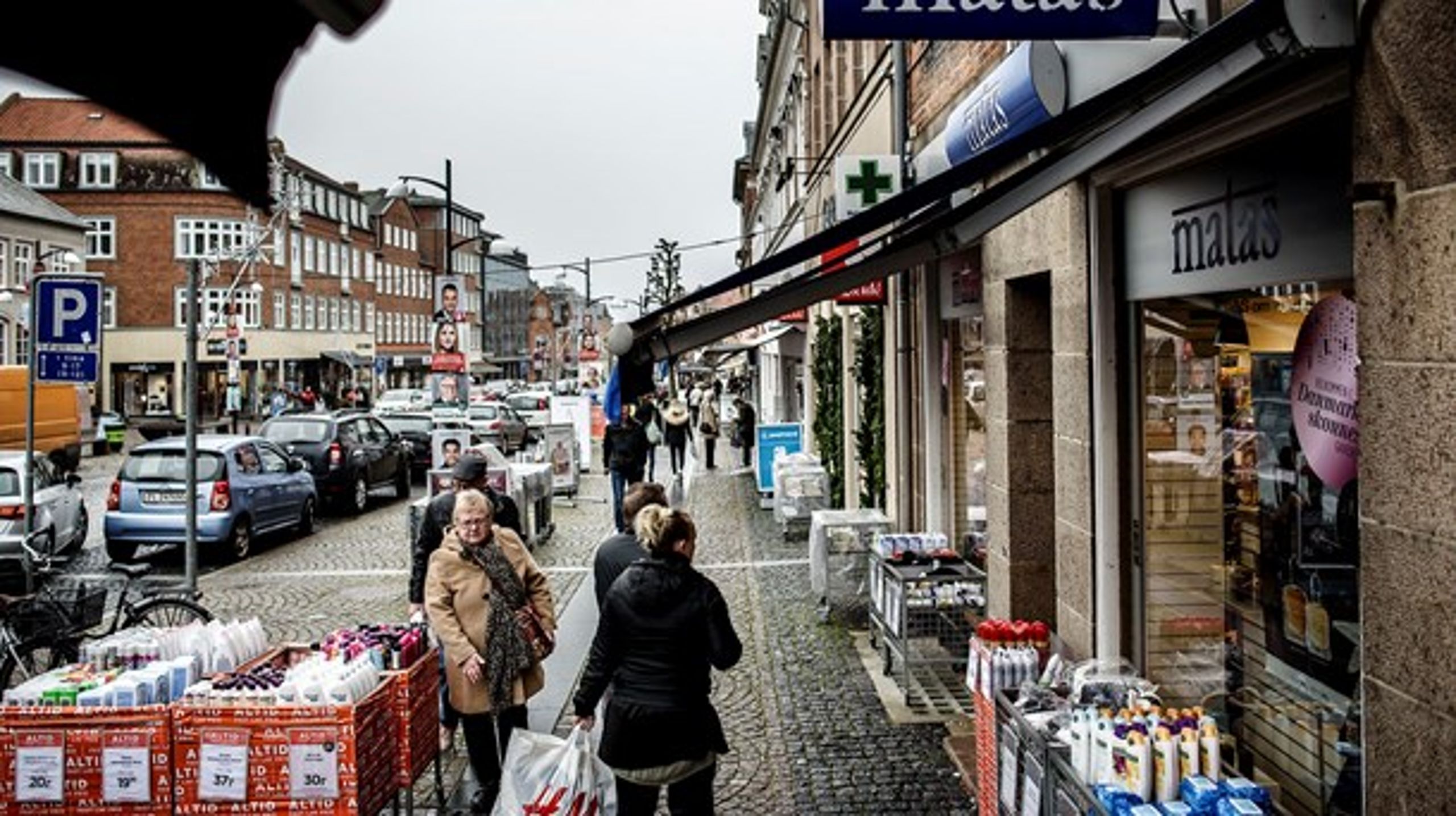 Indkøbsmuligheder og nærhed til daginstitutioner, ældrepleje og uddannelsesmuligheder får en større andel af kommunernes borgere til at slå sig ned i kommunens største by. Også her i Holbæk.