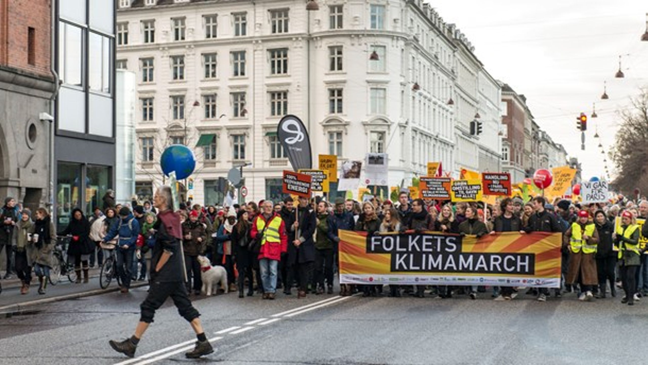 Lørdag er der klimamach i Københavns gader. Her er det fra klimamarchen i 2015 op til klimatopmødet i Paris.