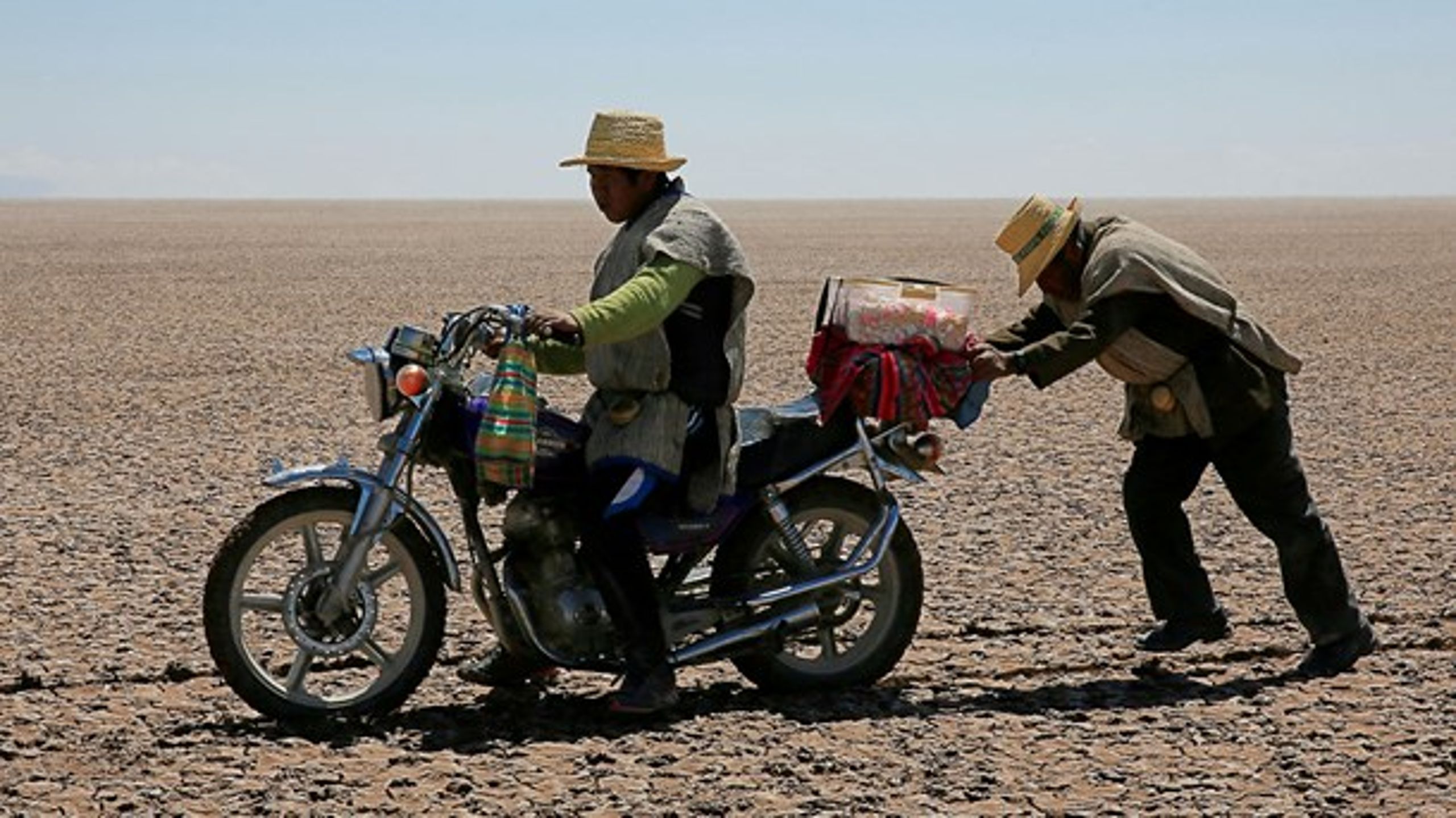 En fuldstændig udtørret sø i det sydvestlige Bolivia, der ligesom så mange andre lande søger støtte fra de udviklede lande til at håndtere klimaforandringerne. Grundige klimaplaner kan sparke gang i den grønne teknologivækst i udviklingslande, fremhæver seniorforsker på DTU.
