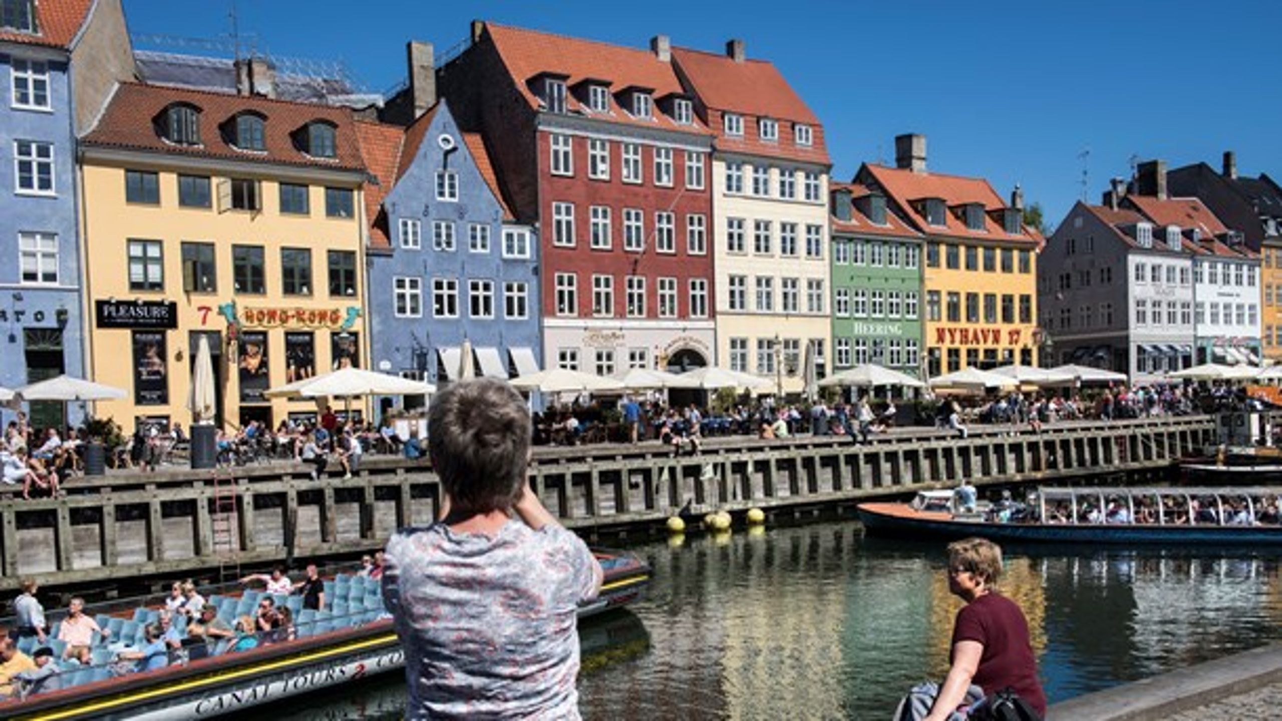 Det er luksuriøst at bo centralt i København – og det er både naturligt og godt at dele sin bolig med andre verdensborgere, skriver Christian Eriksen.