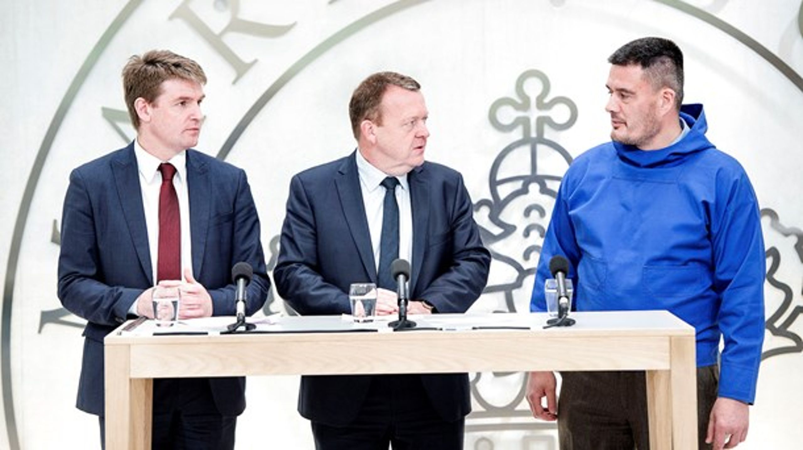 Færøernes lagmand Aksel V. Johannesen, Danmarks statsminister Lars Løkke Rasmussen og Grønlands landsstyreformand Kim Kielsen holder pressemøde efter rigsmødet i 2015.