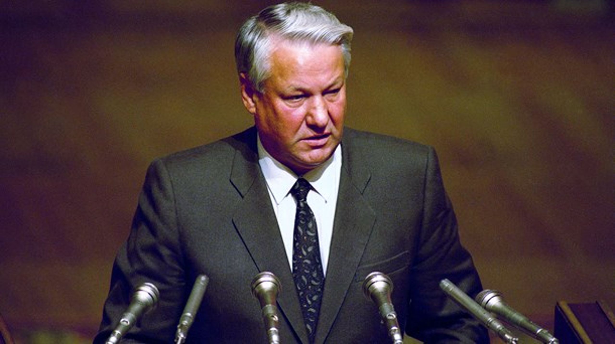 <b>BRUTAL:</b> I disse dage er det 25 år siden, at Boris Yeltsin indrettede et system med en overdrevent stærk præsidentmagt, som siden er blevet udnyttet&nbsp;til fulde.