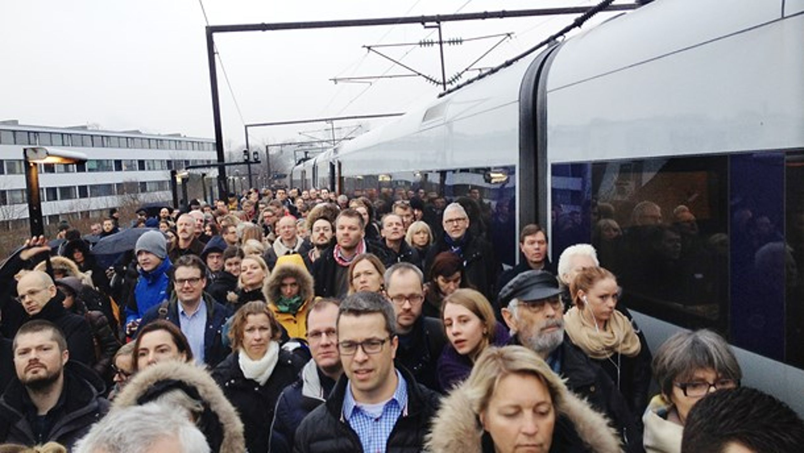 Kystbanestrækningen fra Helsingør til København er ofte kritiseret for ikke at overholde tidsplaner. Det skal forbedres, hvis nordsjællandske kommuner fremover skal aflaste presset på boligmarkedet i København, mener borgmestre.