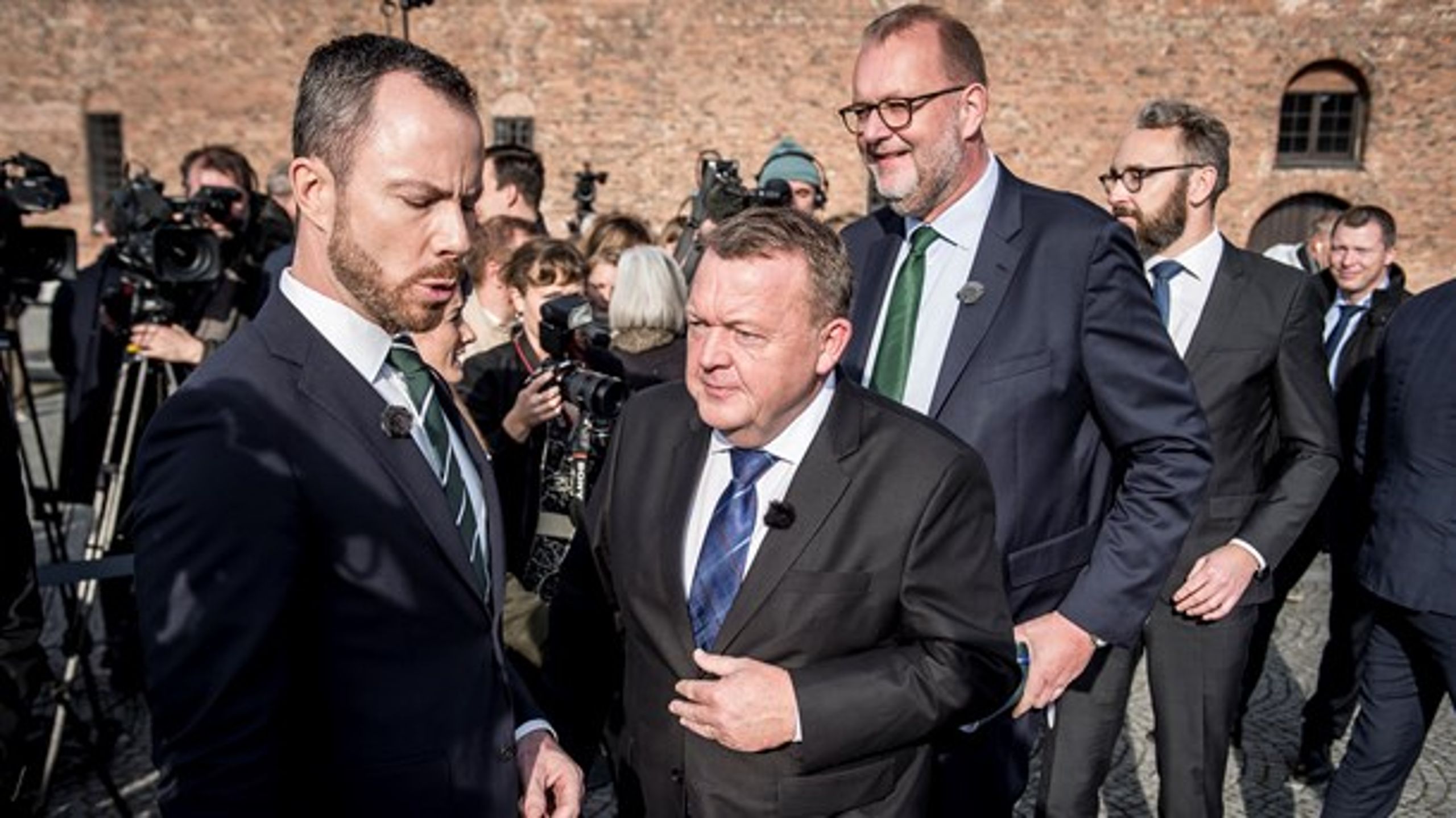 Jakob Ellemann-Jensen var en af seks ministre, der tirsdag præsenterede regeringens luft- og klimaudspil for pressen (Foto: Mads Claus Rasmussen/Ritzau Scanpix).<br>
