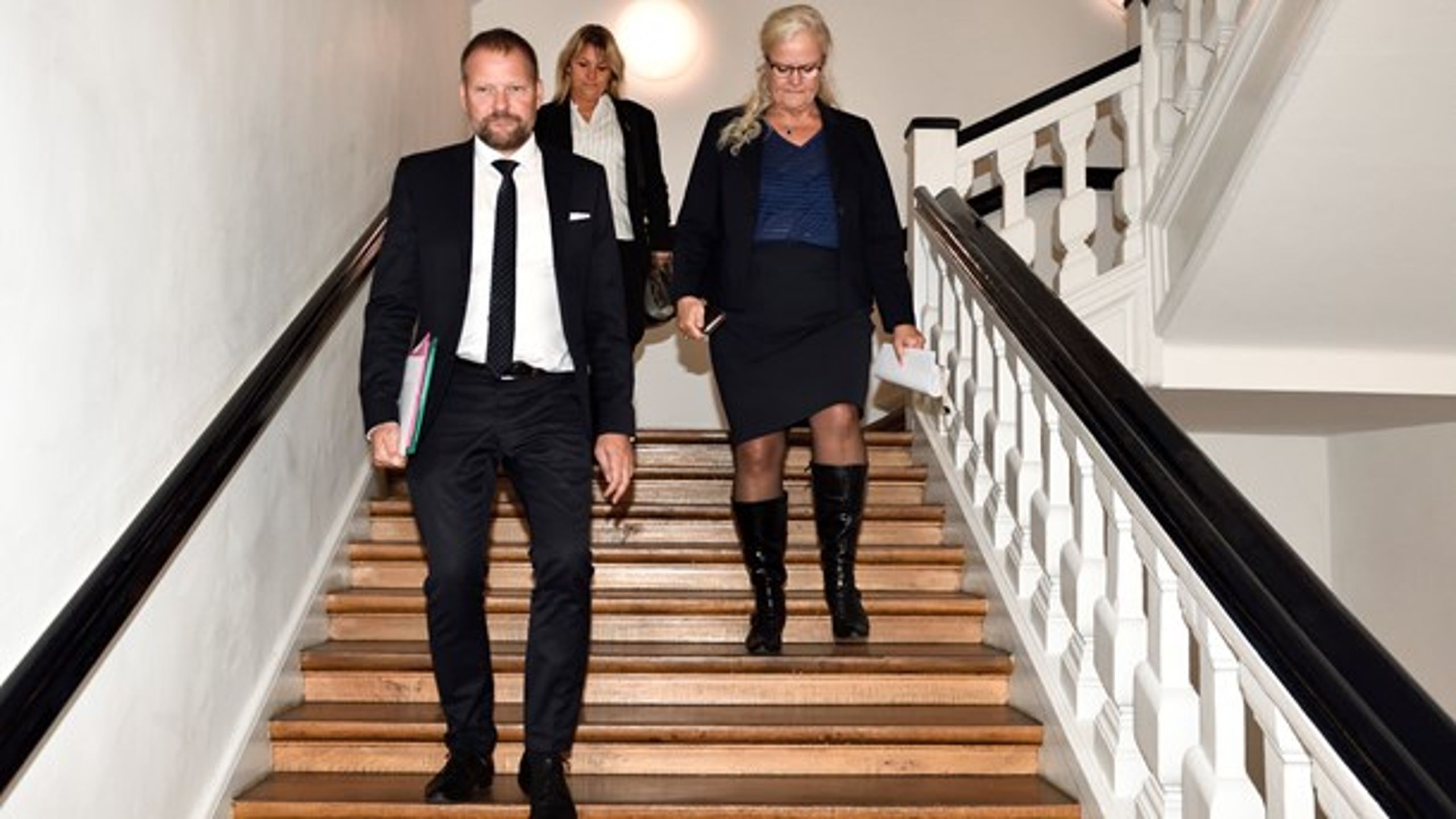 Liselott Blixt, René Christensen og Pernille Bendixen ankommer til finanslovsforhandlinger mandag.