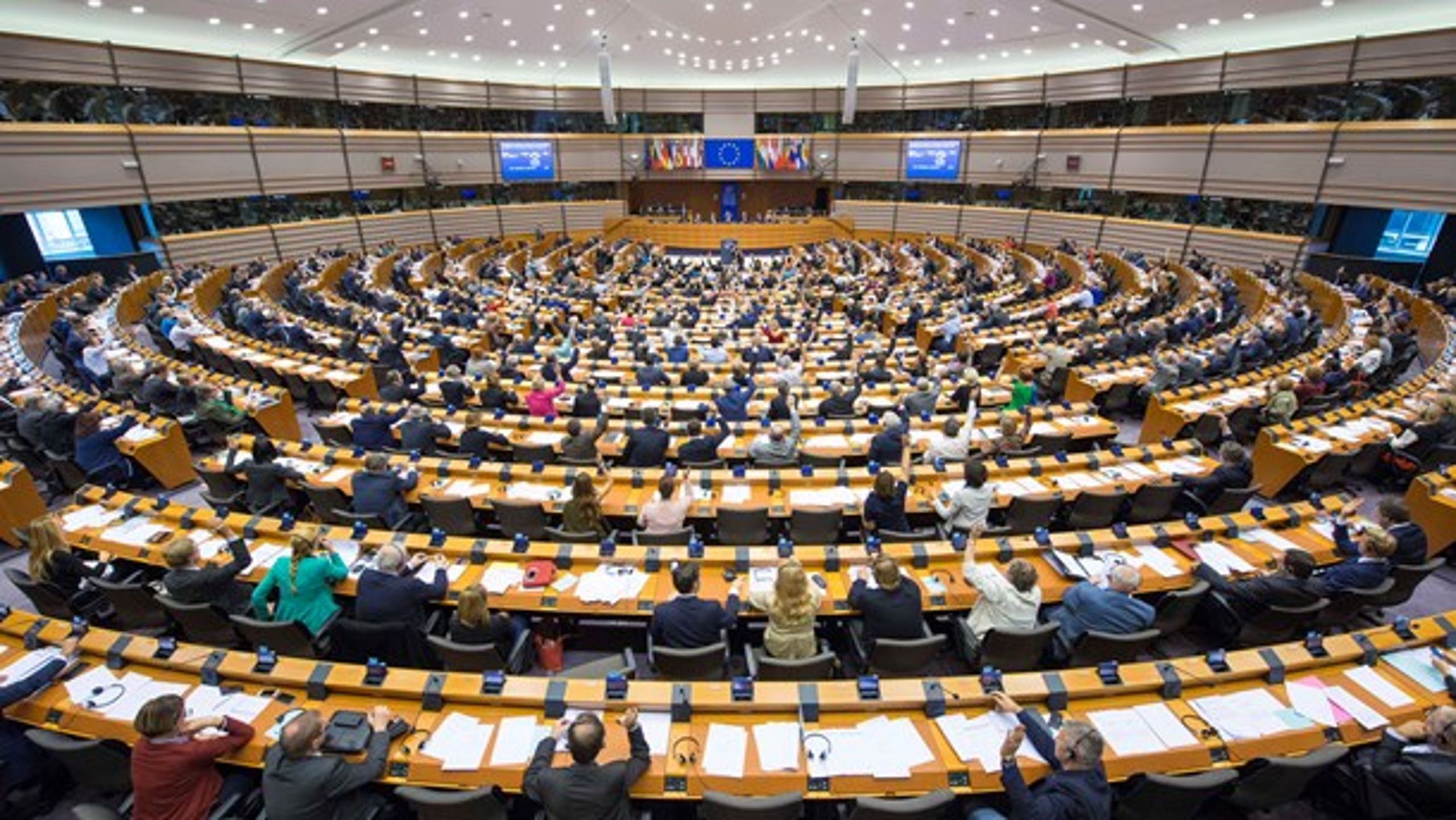 <span>Med 428 stemmer for og 170 imod vedtog Europa-Parlamentet torsdag et mandat til at forhandle om regler, der skal modvirke illoyal handelspraksis i fødevareforsyningskæden.<br></span>