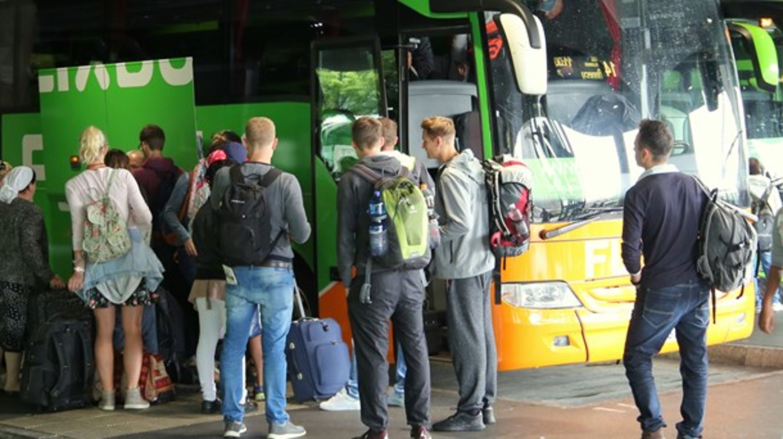 Studerende, pensionister og børn kan se frem til dyrere billetter, når de rejser med fjernbusser, medmindre rejsen går til og fra et af landets yderområder.