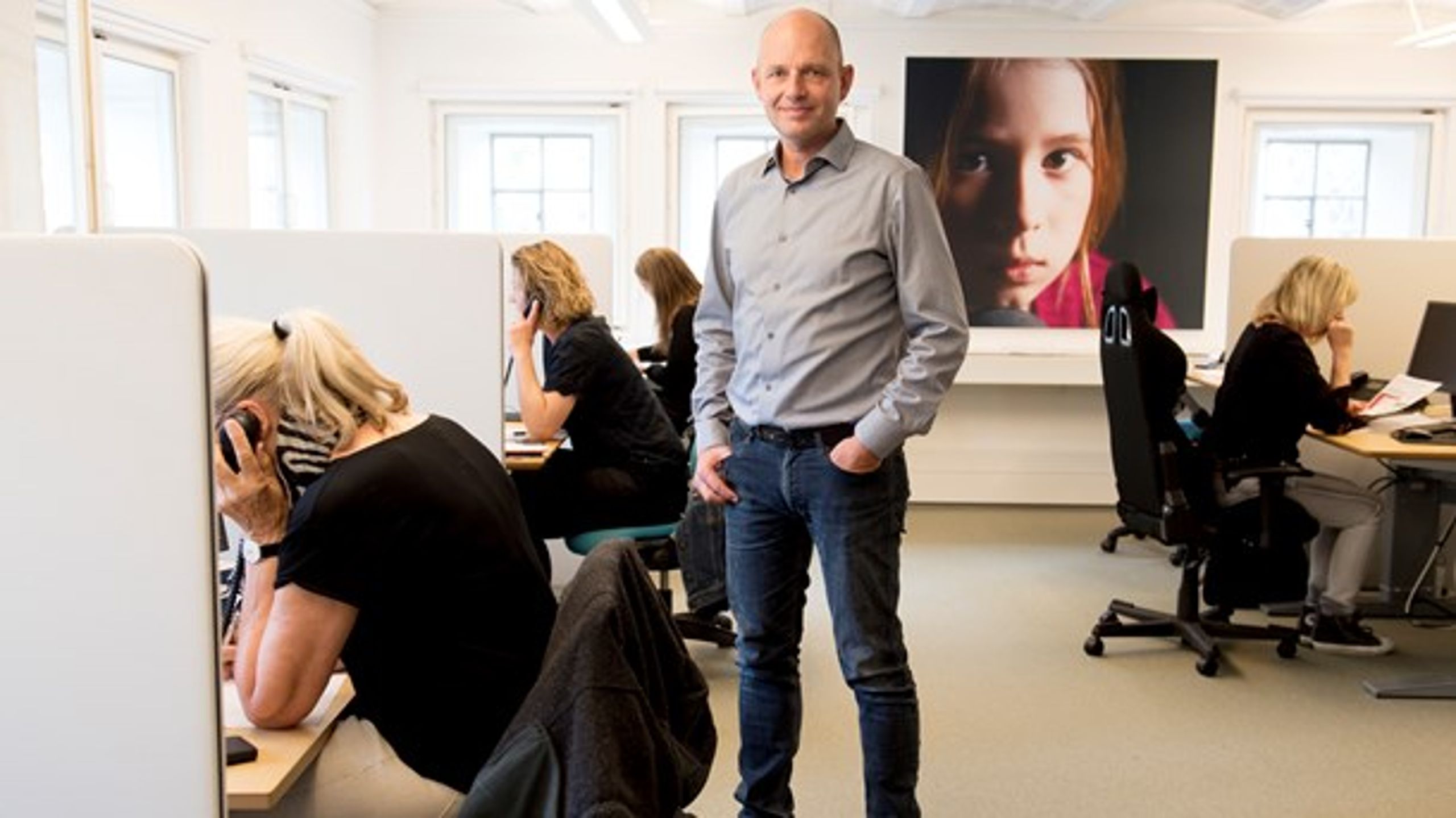 "Der er
altid nogle flere børn, vi kunne hjælpe, hvis vi blev lidt længere på kontoret," siger Rasmus Kjeldahl, direktør i Børns Vilkår.&nbsp;
