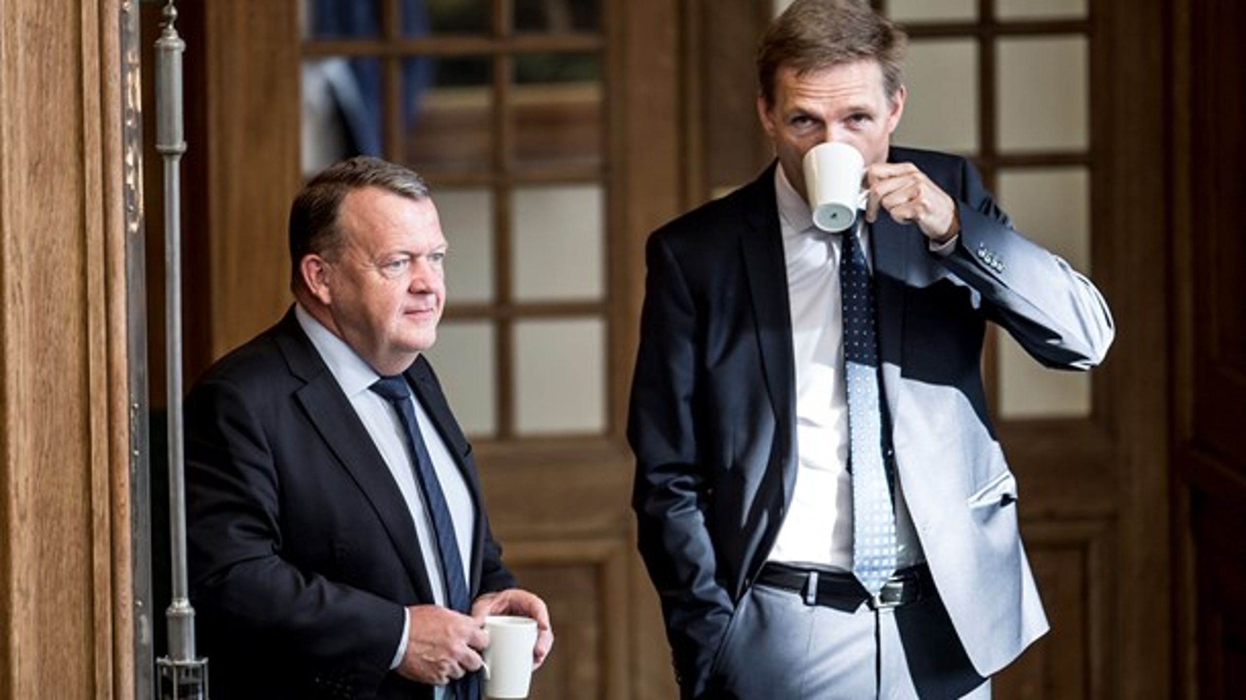 Kristian Thulesen Dahl og Dansk Folkeparti har kortene på hånden ved dette års finanslovsforhandlinger, mener Erik Holstein, Altingets politiske kommentator.