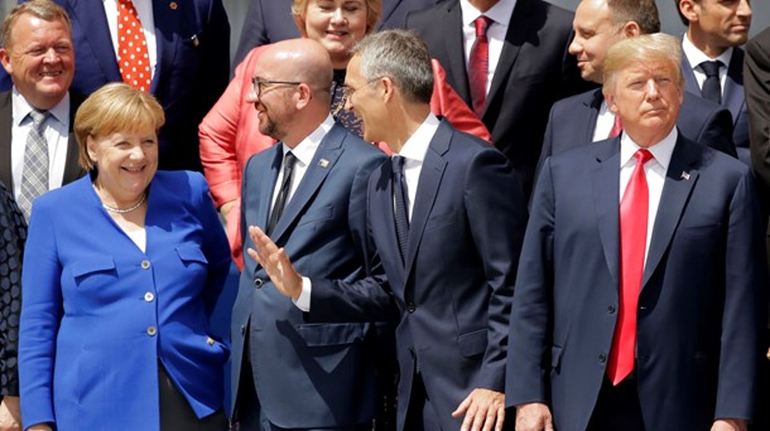 Danmarks statsminister Lars Løkke Rasmussen (yderst til venstre), Tysklands kansler Angela Merkel, Belgiens premierminister Charles Michel, Natos generalsekretær Jens Stoltenberg og USA's præsident Donald Trump ved Nato-topmødet i juli.